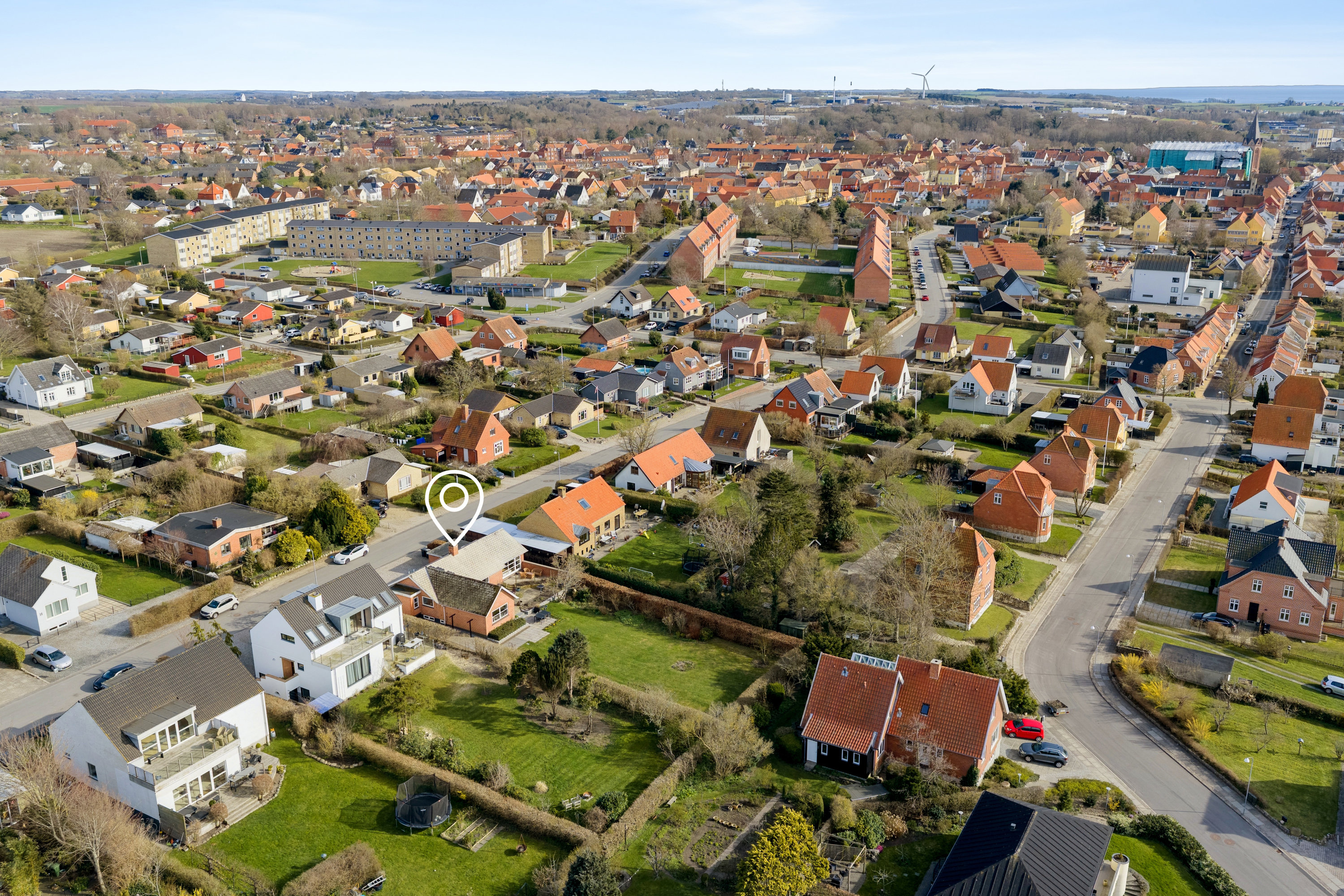 Fremhævet luftfoto billede i fuldskærmstilstand. Billede af Blomstervænget 9, 5610 Assens