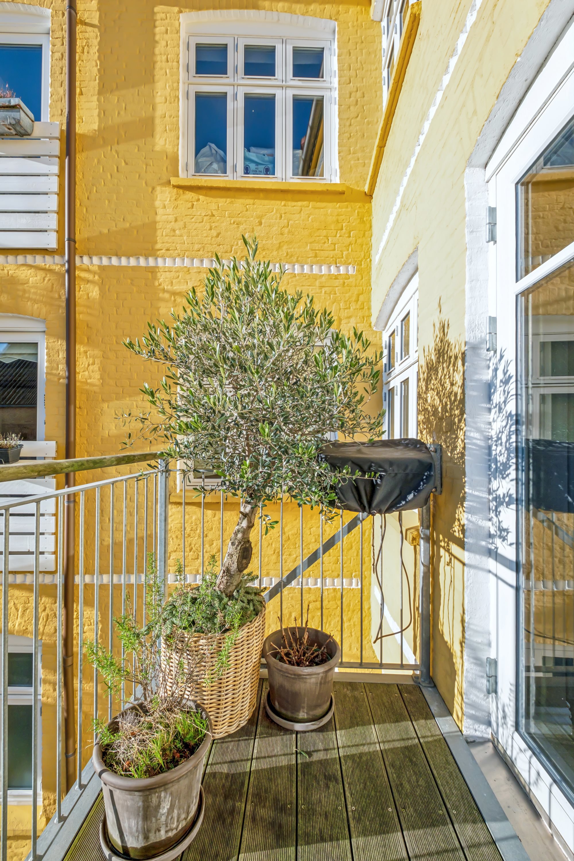 Fremhævet altan billede i fuldskærmstilstand. Billede af Søndergade 18, 1. tv., 9000 Aalborg