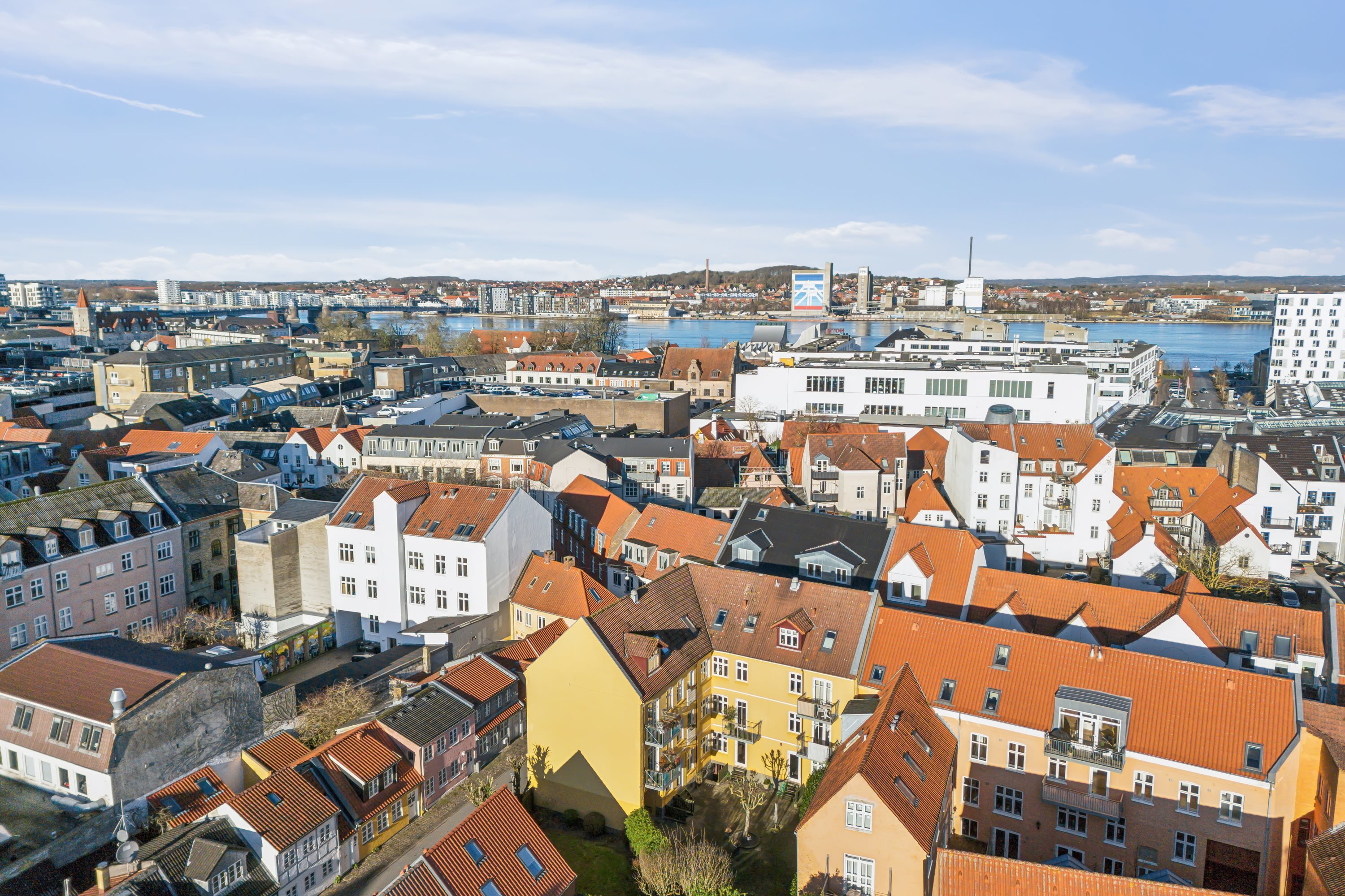 Fremhævet ejendommen billede i fuldskærmstilstand. Billede af Søndergade 18, 1. tv., 9000 Aalborg