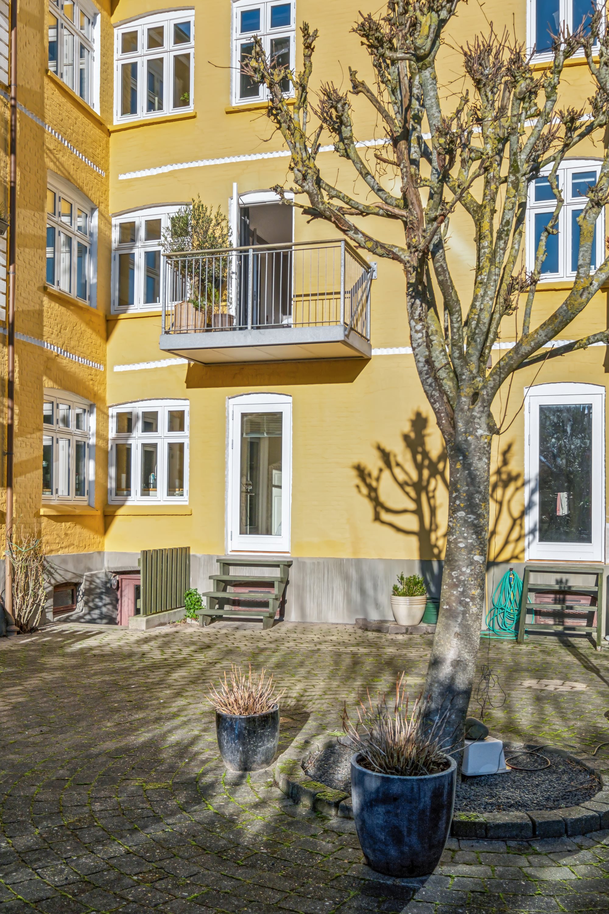 Fremhævet baggård billede i fuldskærmstilstand. Billede af Søndergade 18, 1. tv., 9000 Aalborg