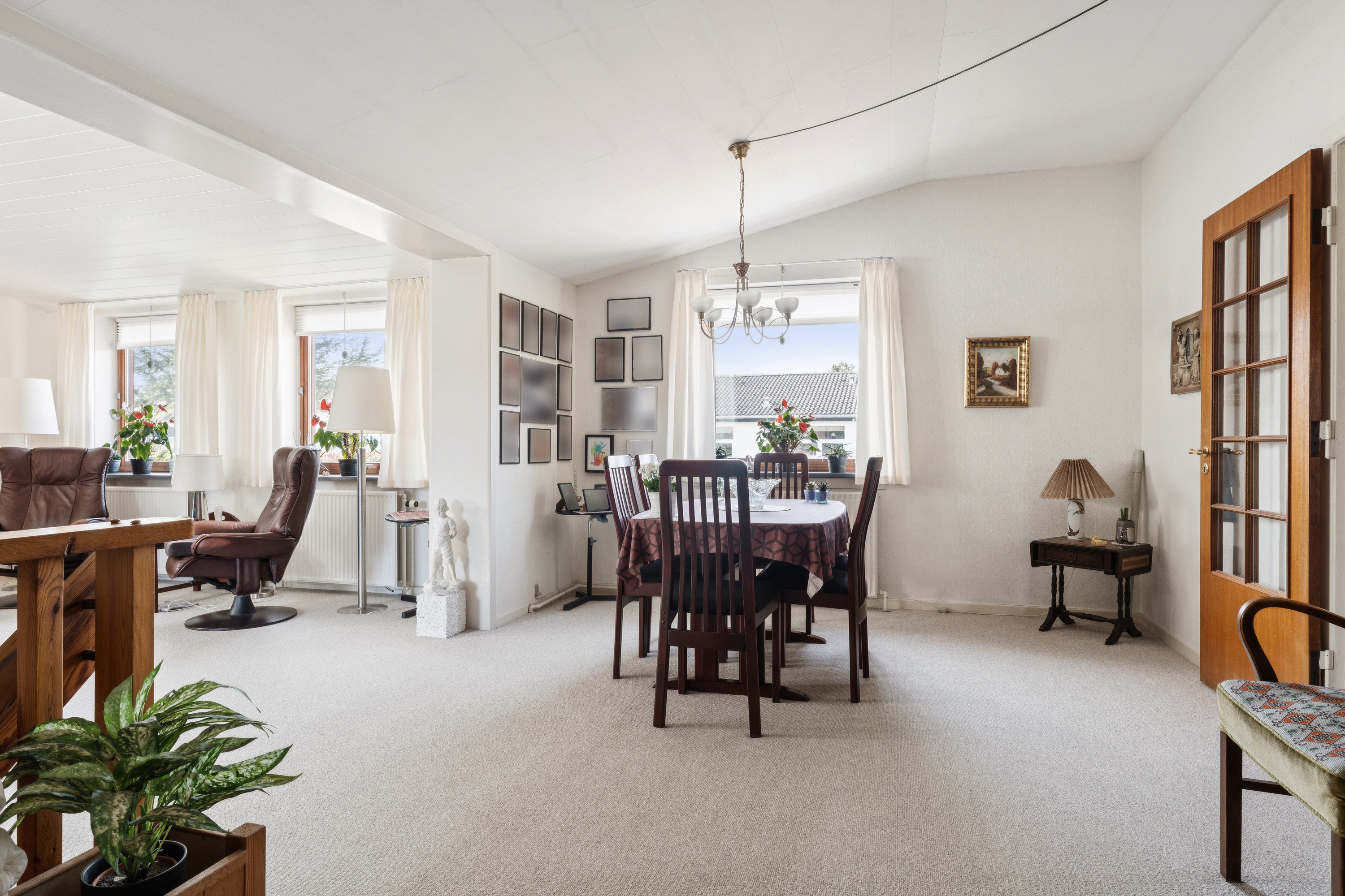 Fremhævet stue billede i fuldskærmstilstand. Billede af Miskousvej 5, Skalborg, 9200 Aalborg SV