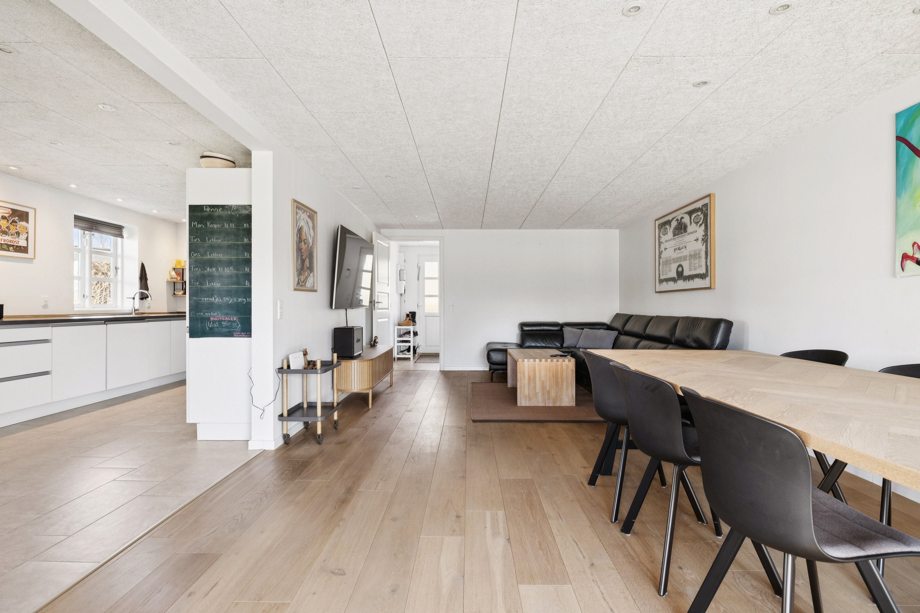 Fremhævet stue billede i fuldskærmstilstand. Billede af Banevolden 1, Handest, 8990 Fårup