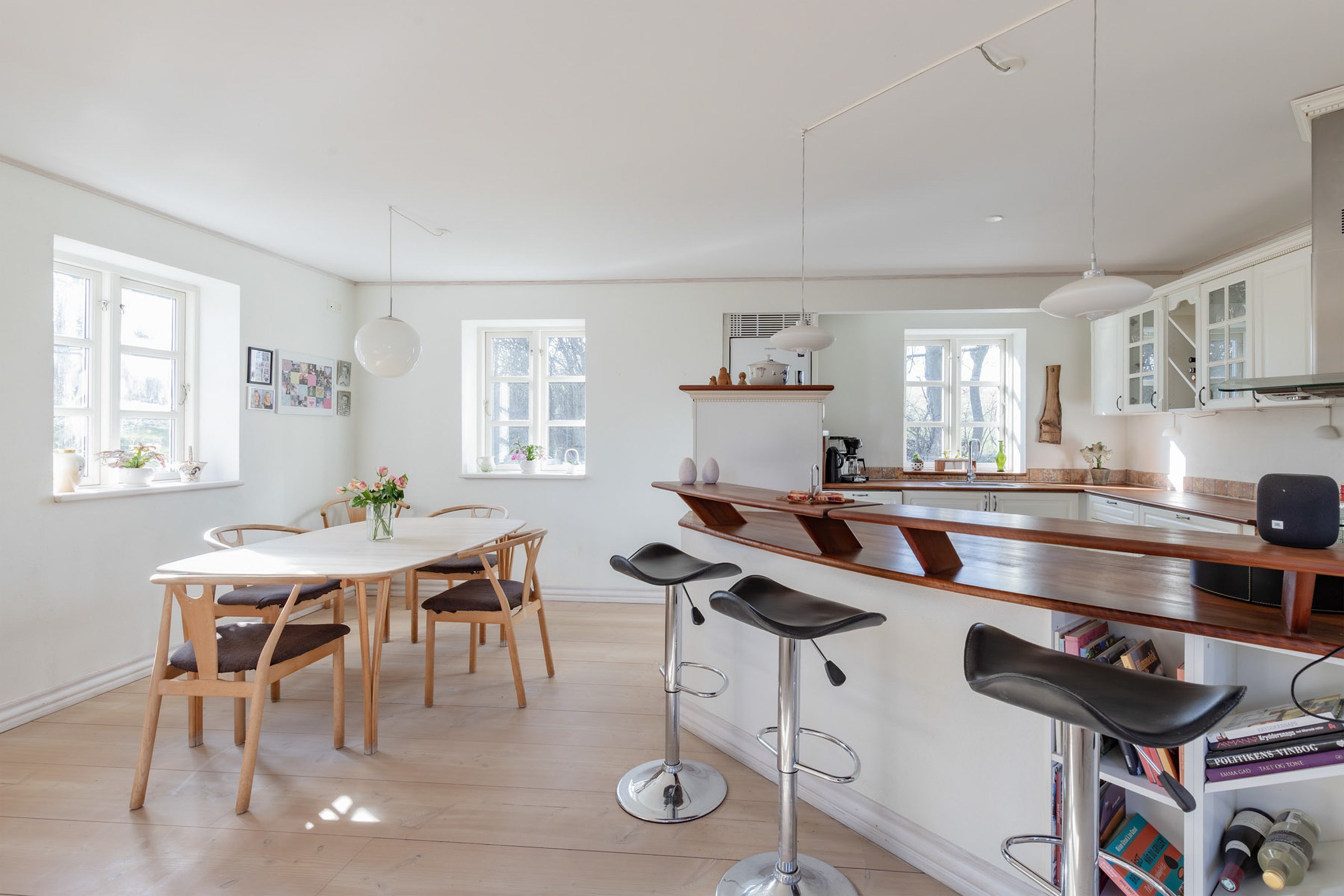 Fremhævet køkken billede i fuldskærmstilstand. Billede af Søbo 13, Bildsø, 4200 Slagelse