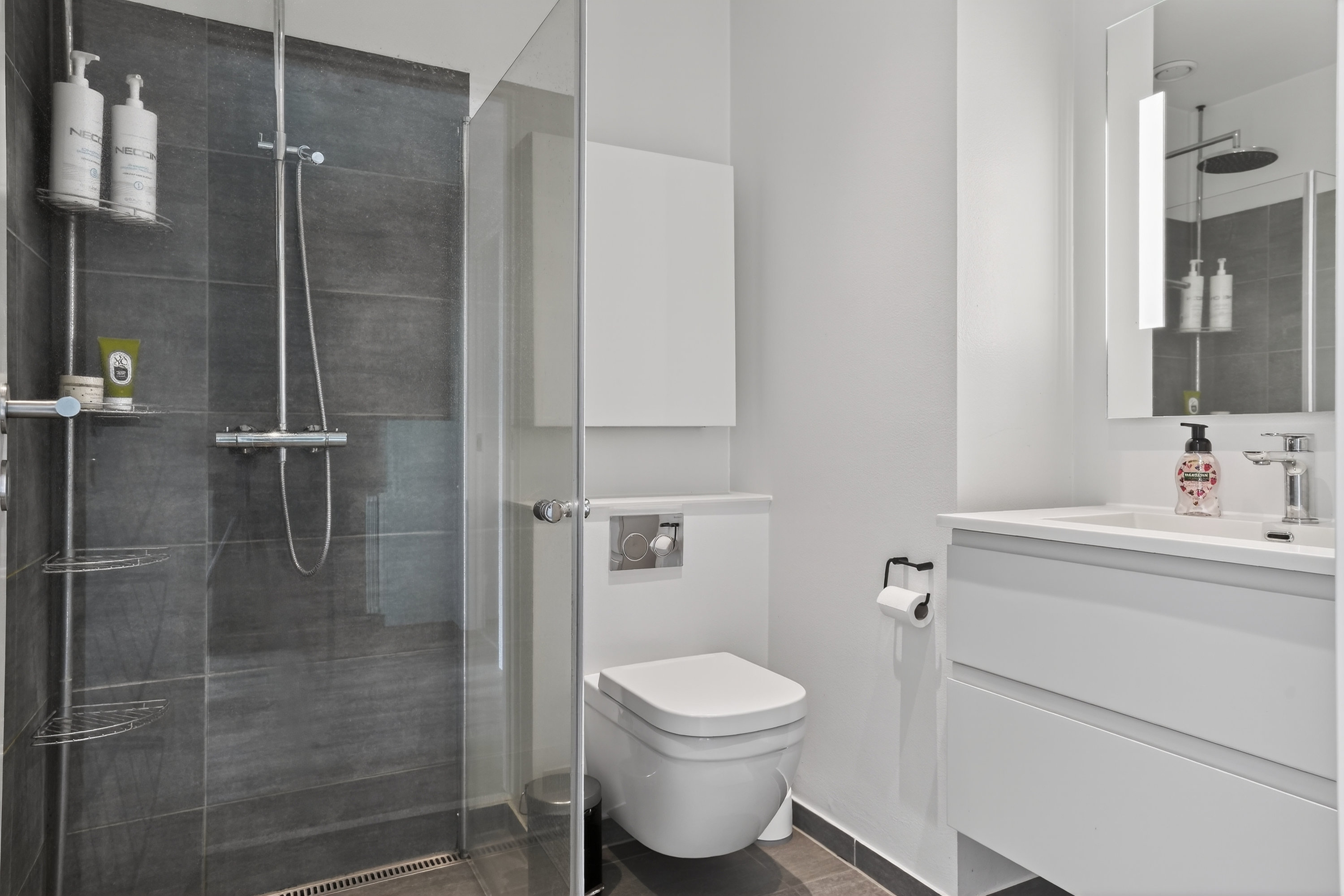 Fremhævet badeværelse billede i fuldskærmstilstand. Billede af Skibsager 171, Karlstrup, 2680 Solrød Strand