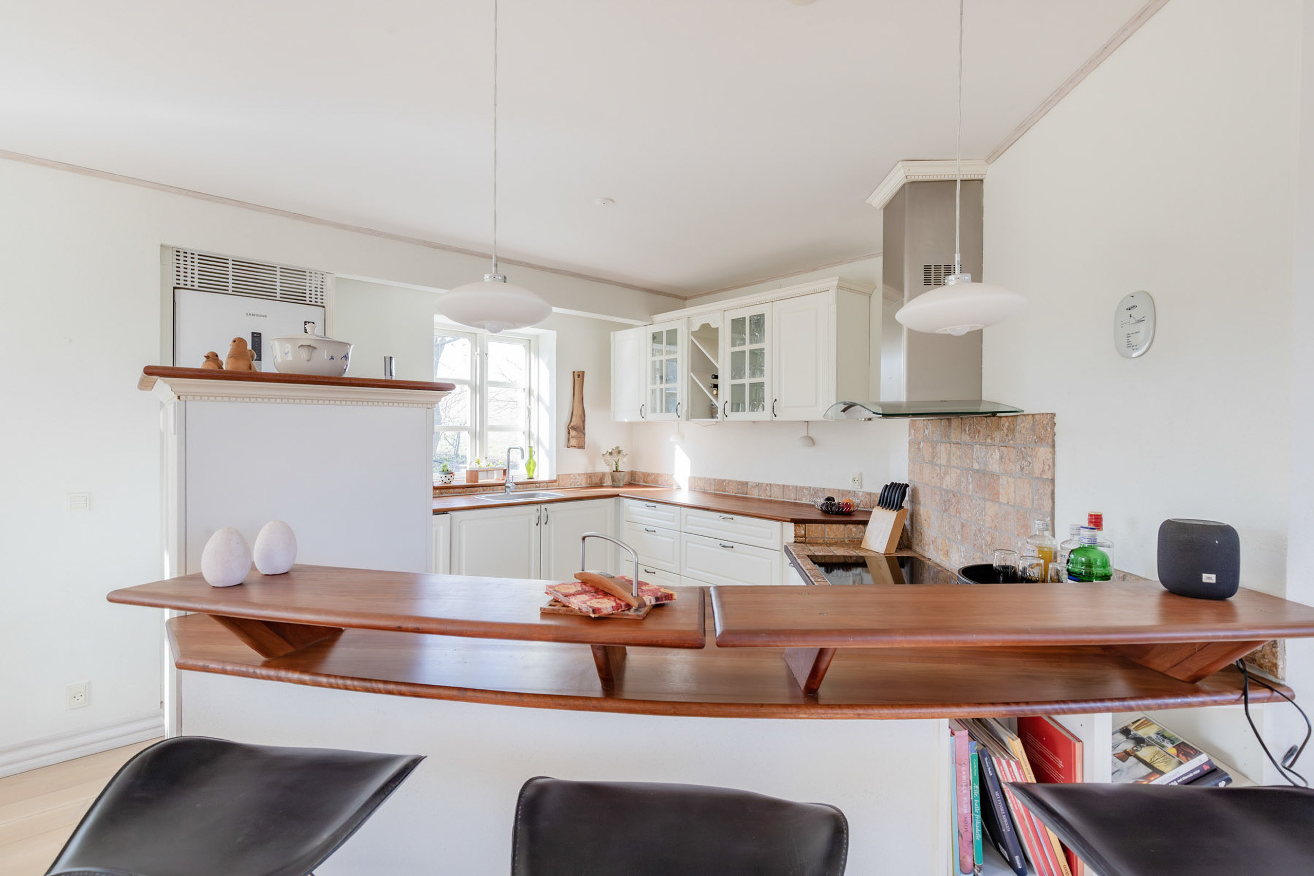 Fremhævet køkken billede i fuldskærmstilstand. Billede af Søbo 13, Bildsø, 4200 Slagelse