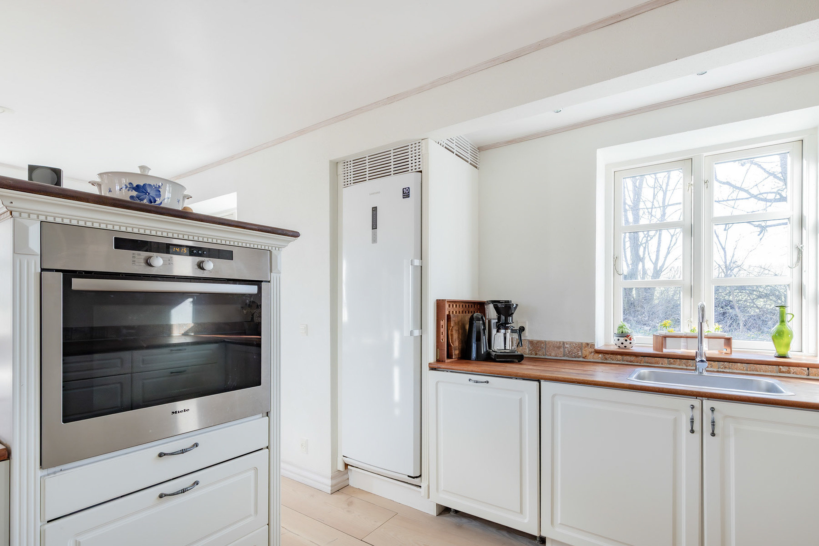 Fremhævet køkken billede i fuldskærmstilstand. Billede af Søbo 13, Bildsø, 4200 Slagelse