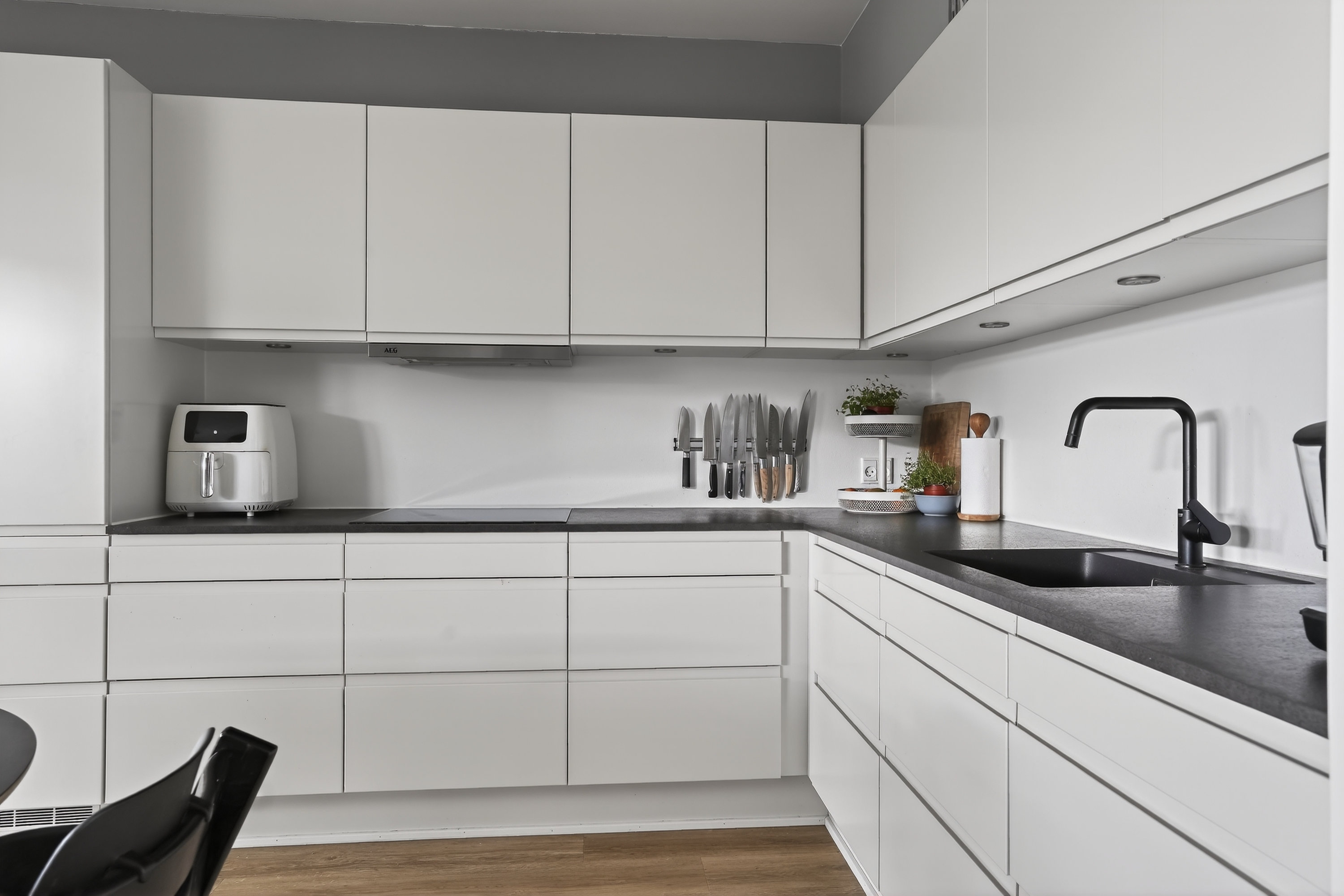 Fremhævet køkken billede i fuldskærmstilstand. Billede af Skibsager 171, Karlstrup, 2680 Solrød Strand