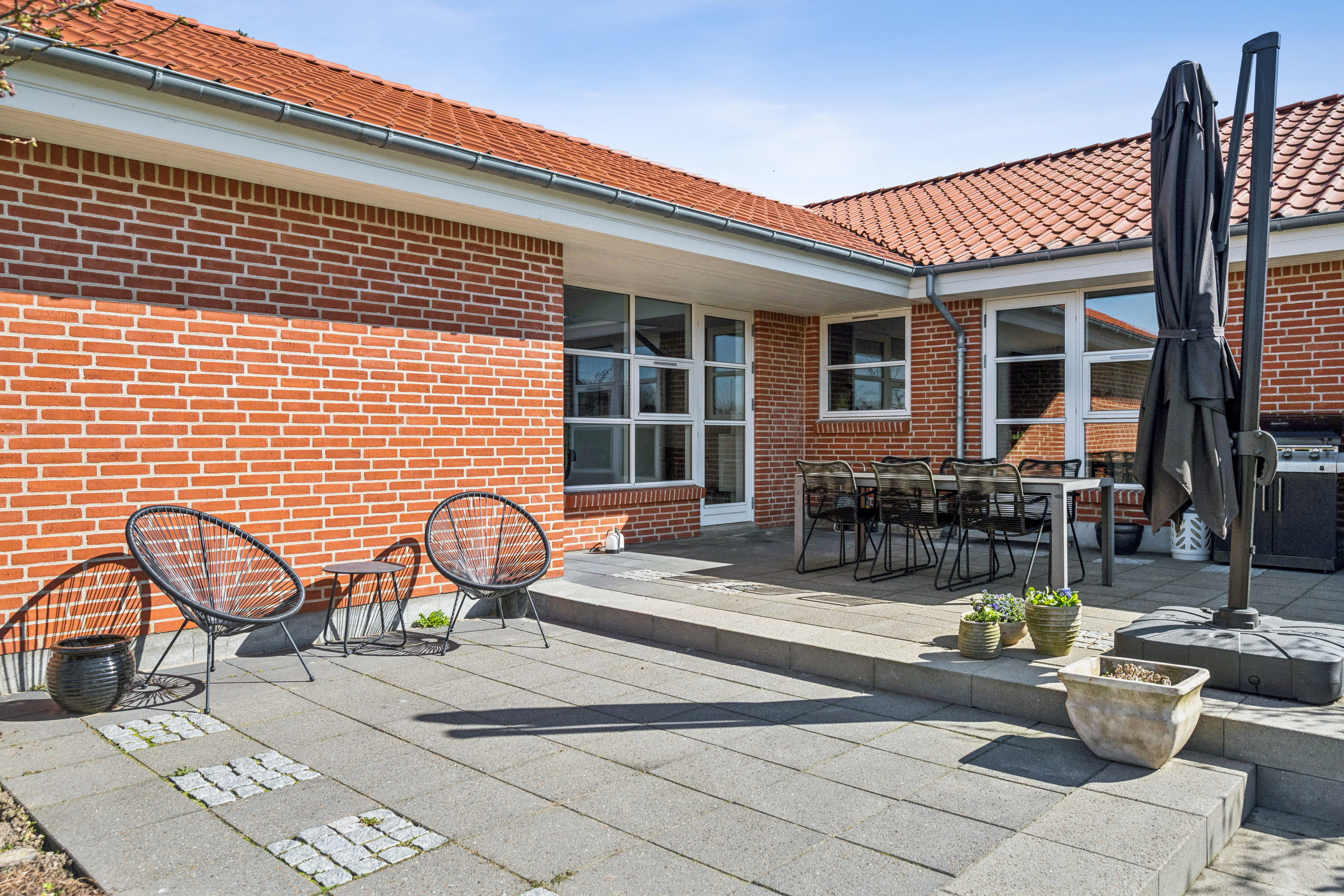 Fremhævet andet billede i fuldskærmstilstand. Billede af Søndermarken 99, Søften, 8382 Hinnerup