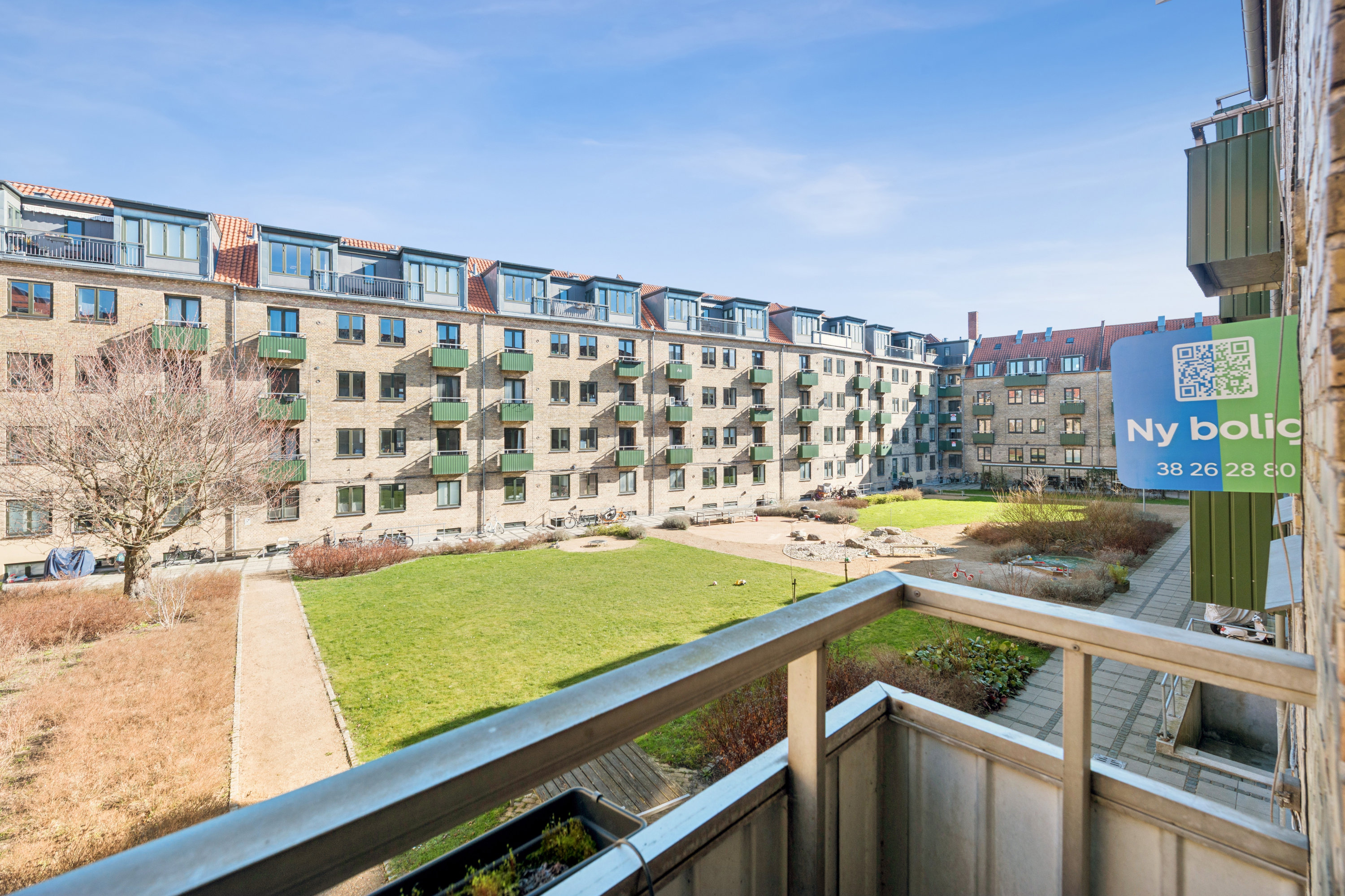 Fremhævet altan billede i fuldskærmstilstand. Billede af Nordfeldvej 22, 1. tv., 2700 Brønshøj