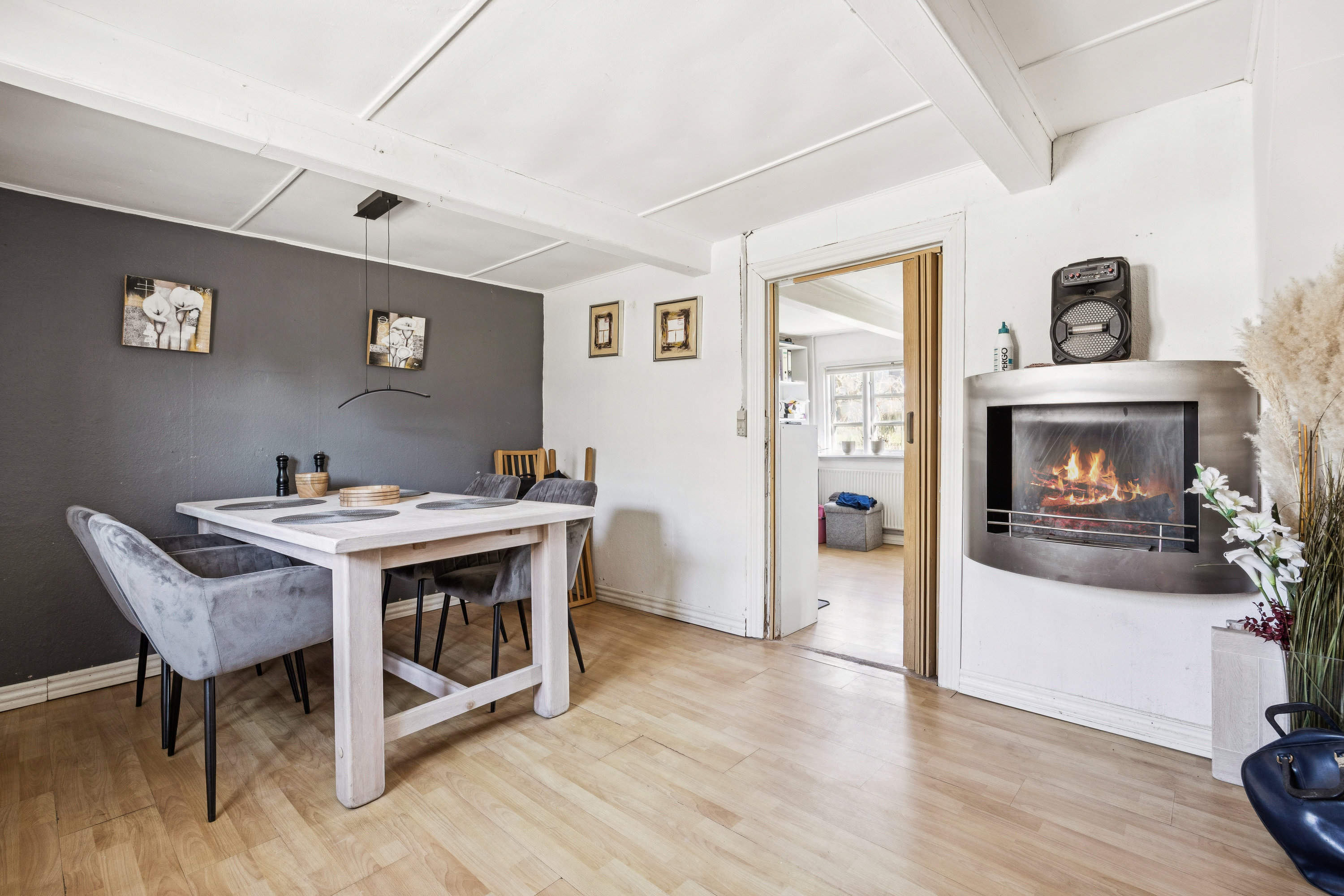 Fremhævet stue billede i fuldskærmstilstand. Billede af Strøby Bygade 53, 4671 Strøby