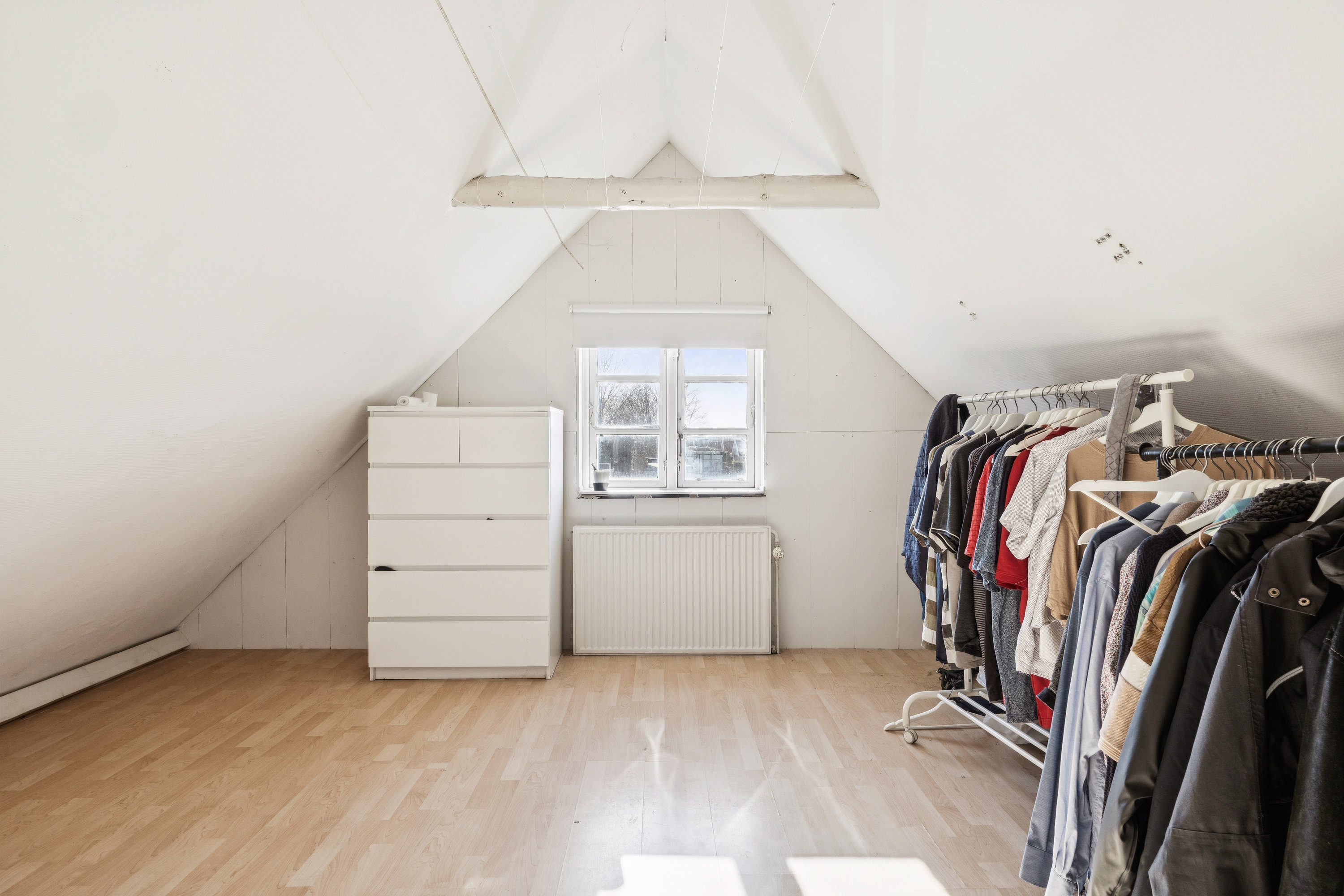 Fremhævet værelse billede i fuldskærmstilstand. Billede af Strøby Bygade 53, 4671 Strøby