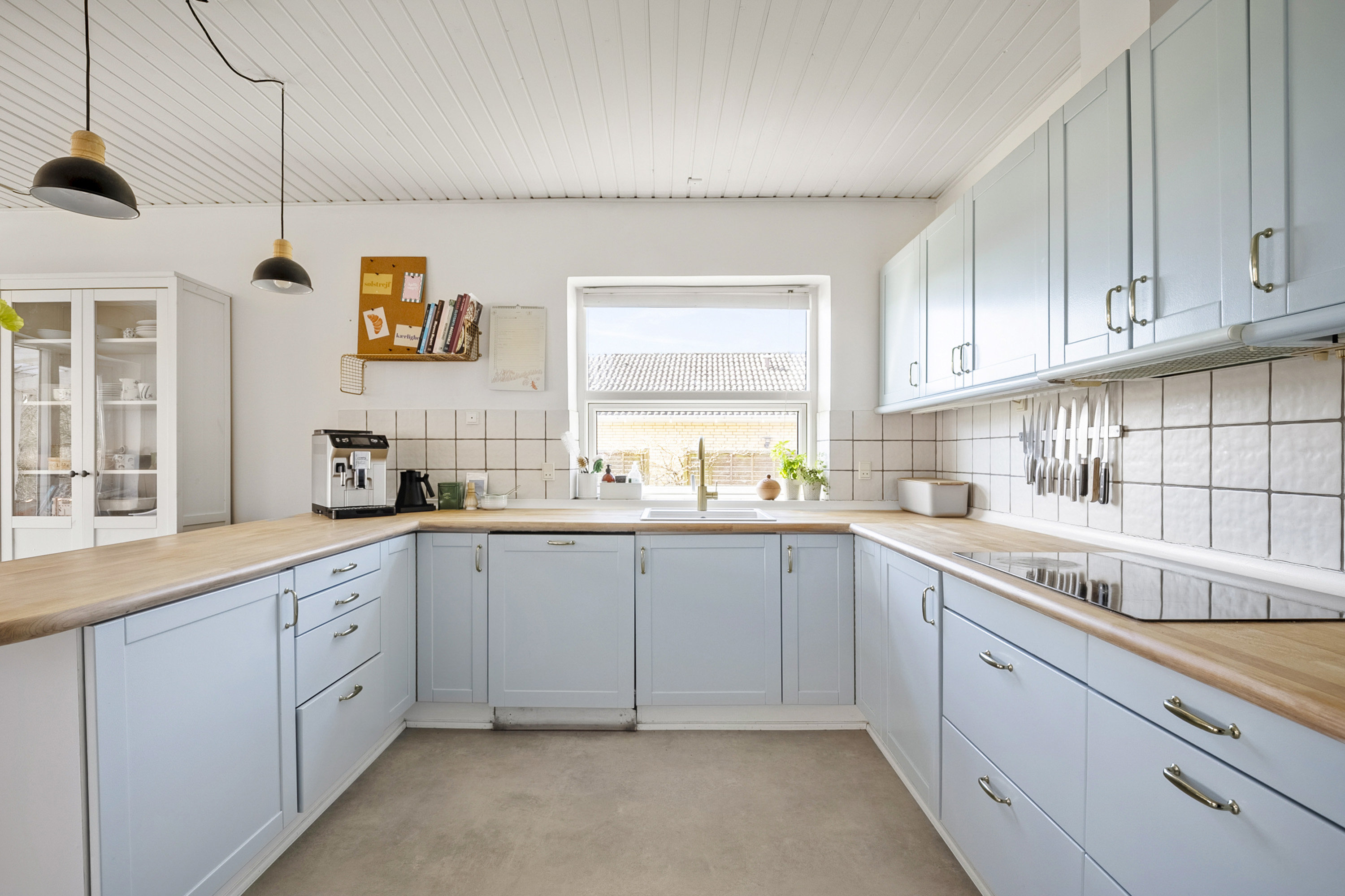 Fremhævet køkken billede i fuldskærmstilstand. Billede af Holkebjergvej 3, Sanderum, 5250 Odense SV