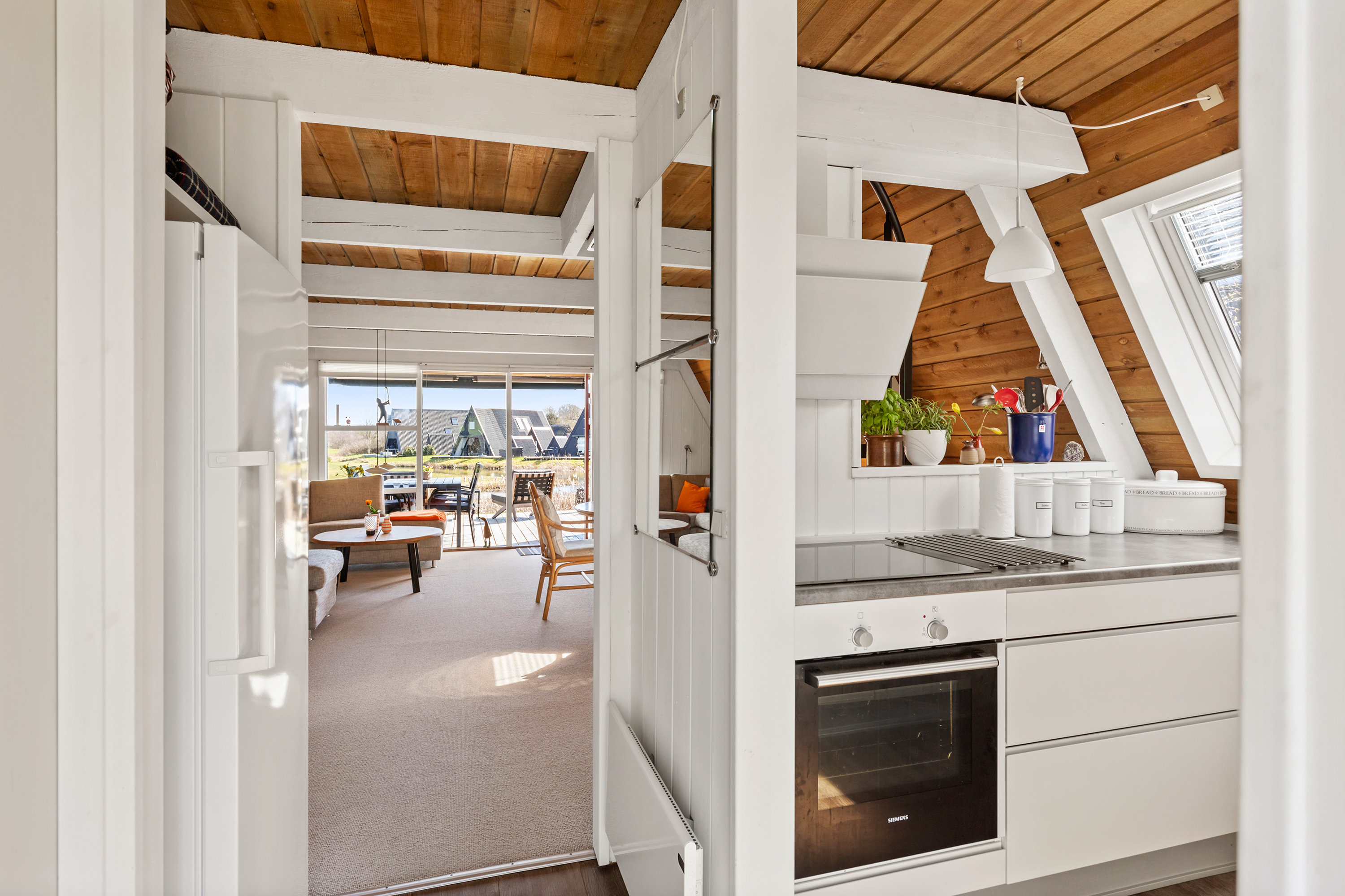 Fremhævet køkken billede i fuldskærmstilstand. Billede af Golfsvinget 127, Gatten, 9640 Farsø