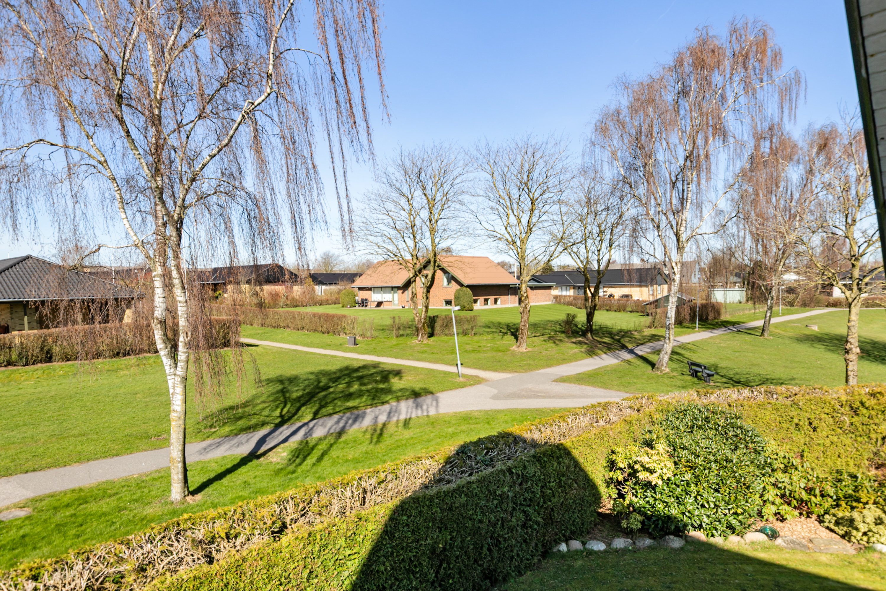 Fremhævet have billede i fuldskærmstilstand. Billede af Solsortevej 16, 9600 Aars