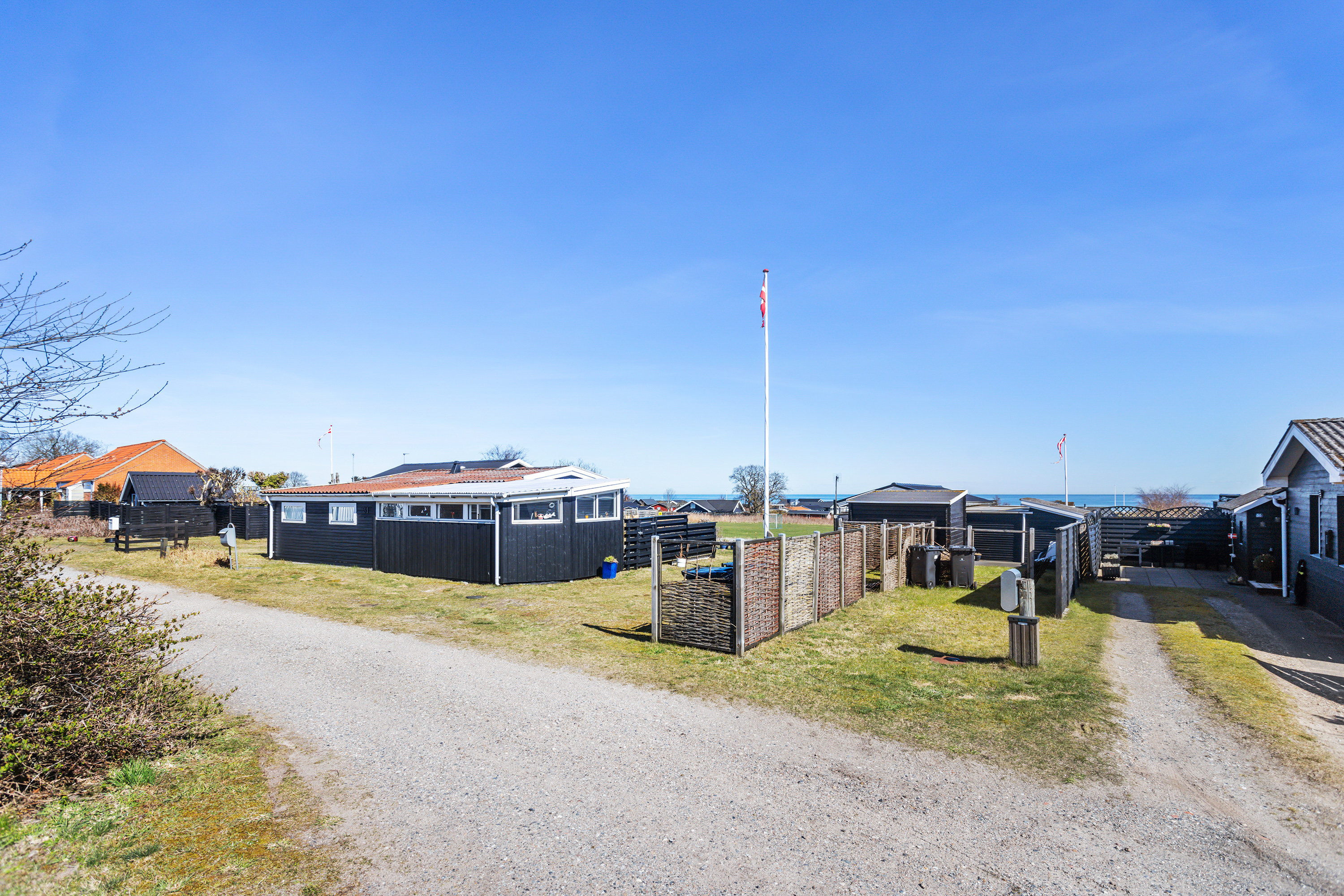 Fremhævet indkørsel billede i fuldskærmstilstand. Billede af Nordre Strandvej 53, 9300 Sæby