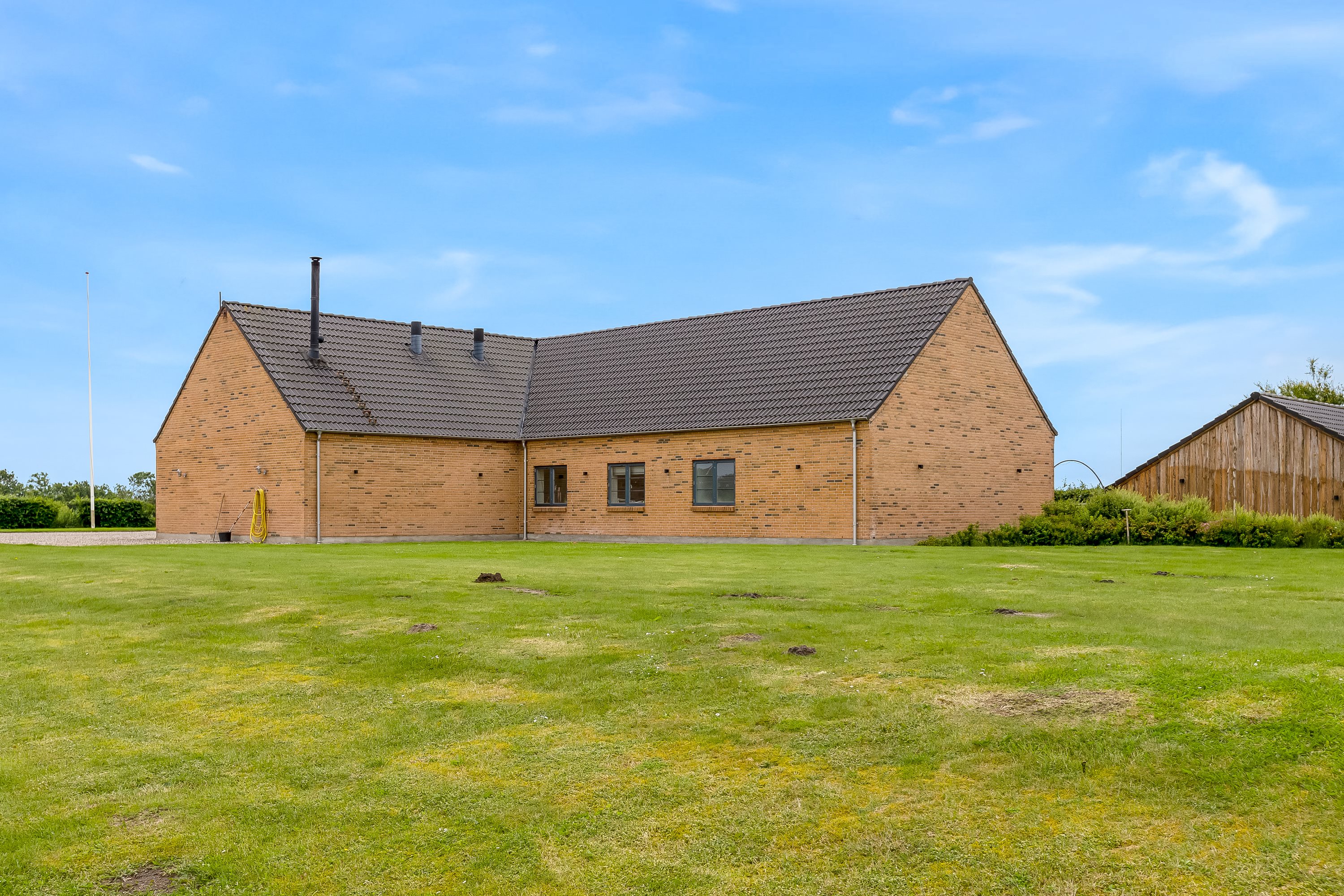 Fremhævet ejendommen billede i fuldskærmstilstand. Billede af Kyllinghusvej 1, Sdr Hvam, 7500 Holstebro