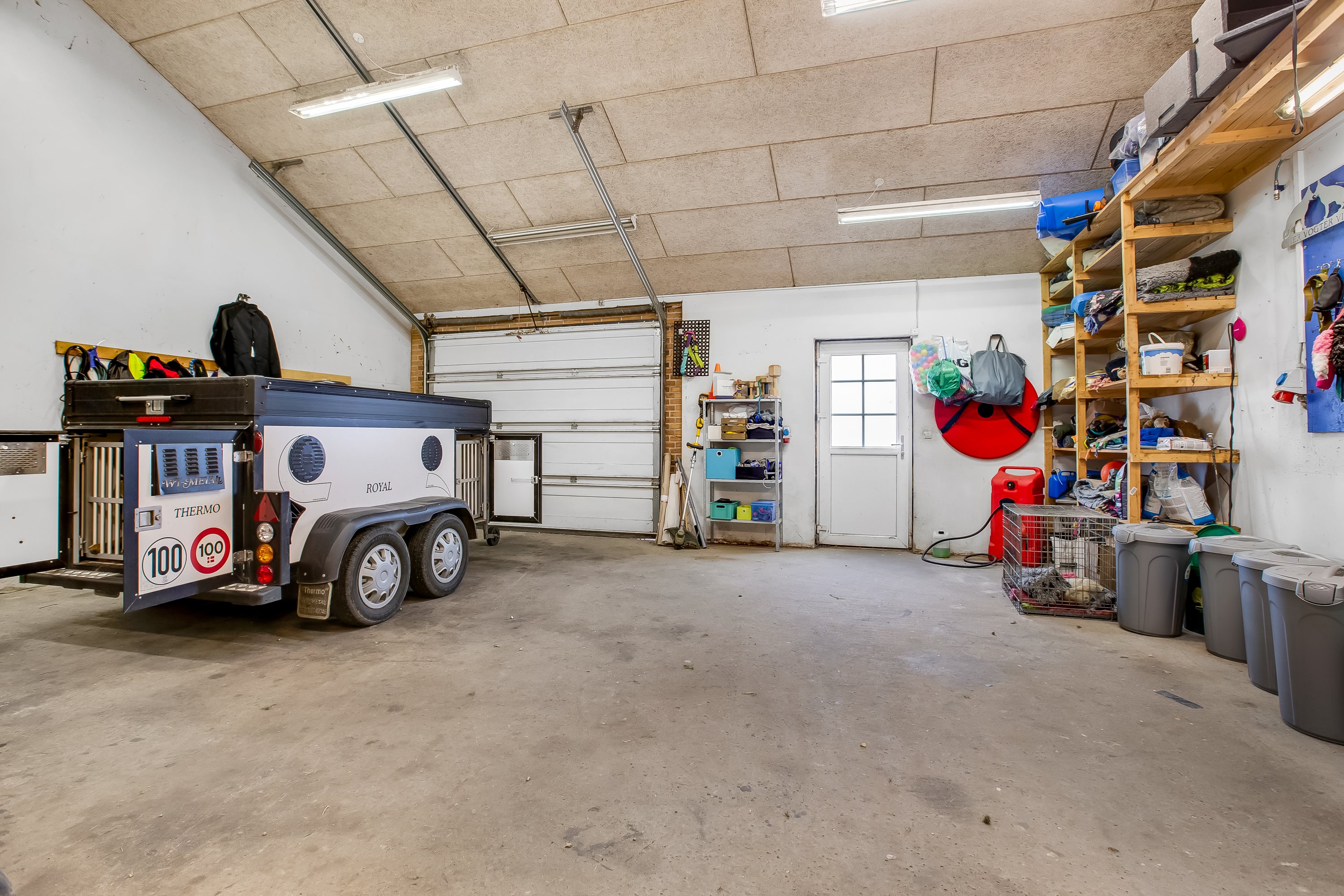 Fremhævet garage billede i fuldskærmstilstand. Billede af Kyllinghusvej 1, Sdr Hvam, 7500 Holstebro