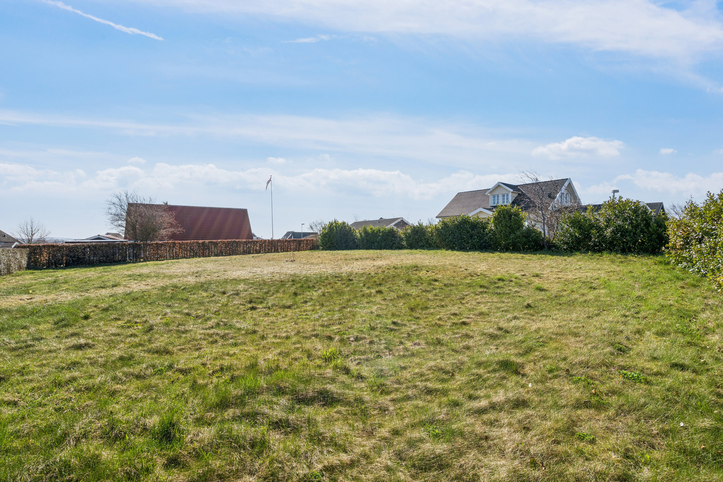 Fremhævet set fra haven billede i fuldskærmstilstand. Billede af Elmevej 7, 4683 Rønnede