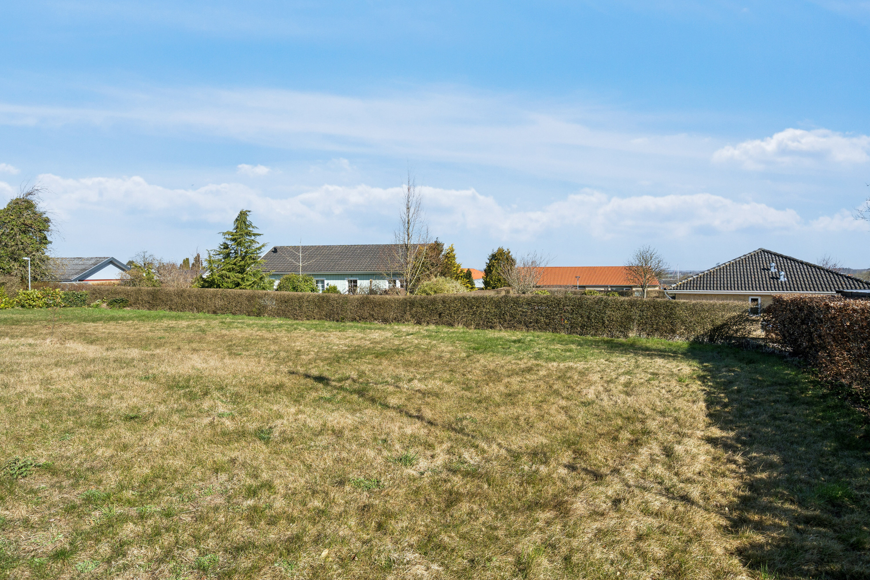 Fremhævet set fra haven billede i fuldskærmstilstand. Billede af Elmevej 7, 4683 Rønnede