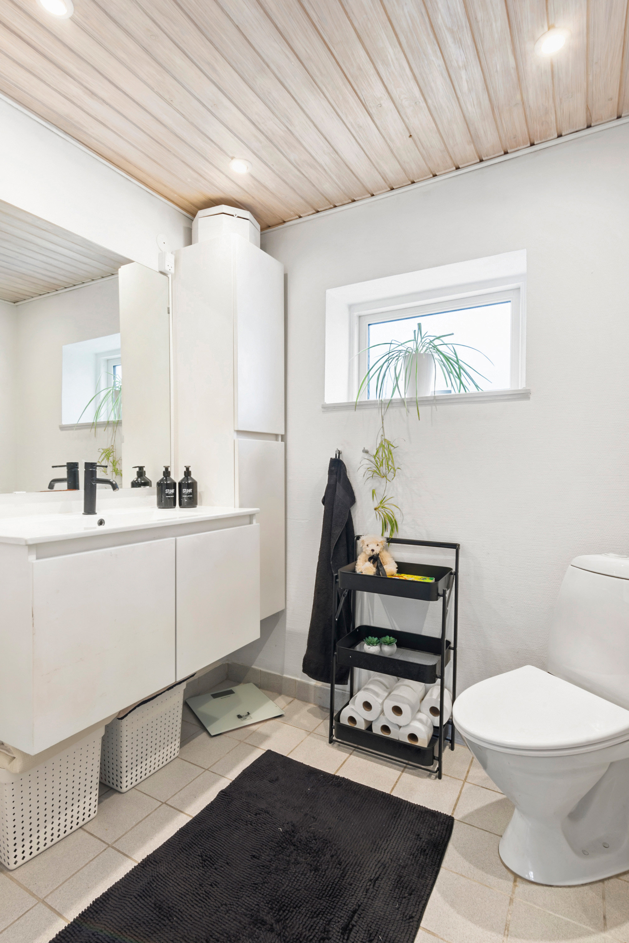 Fremhævet  billede i fuldskærmstilstand. Billede af Hyttevænget 7, 2665 Vallensbæk Strand