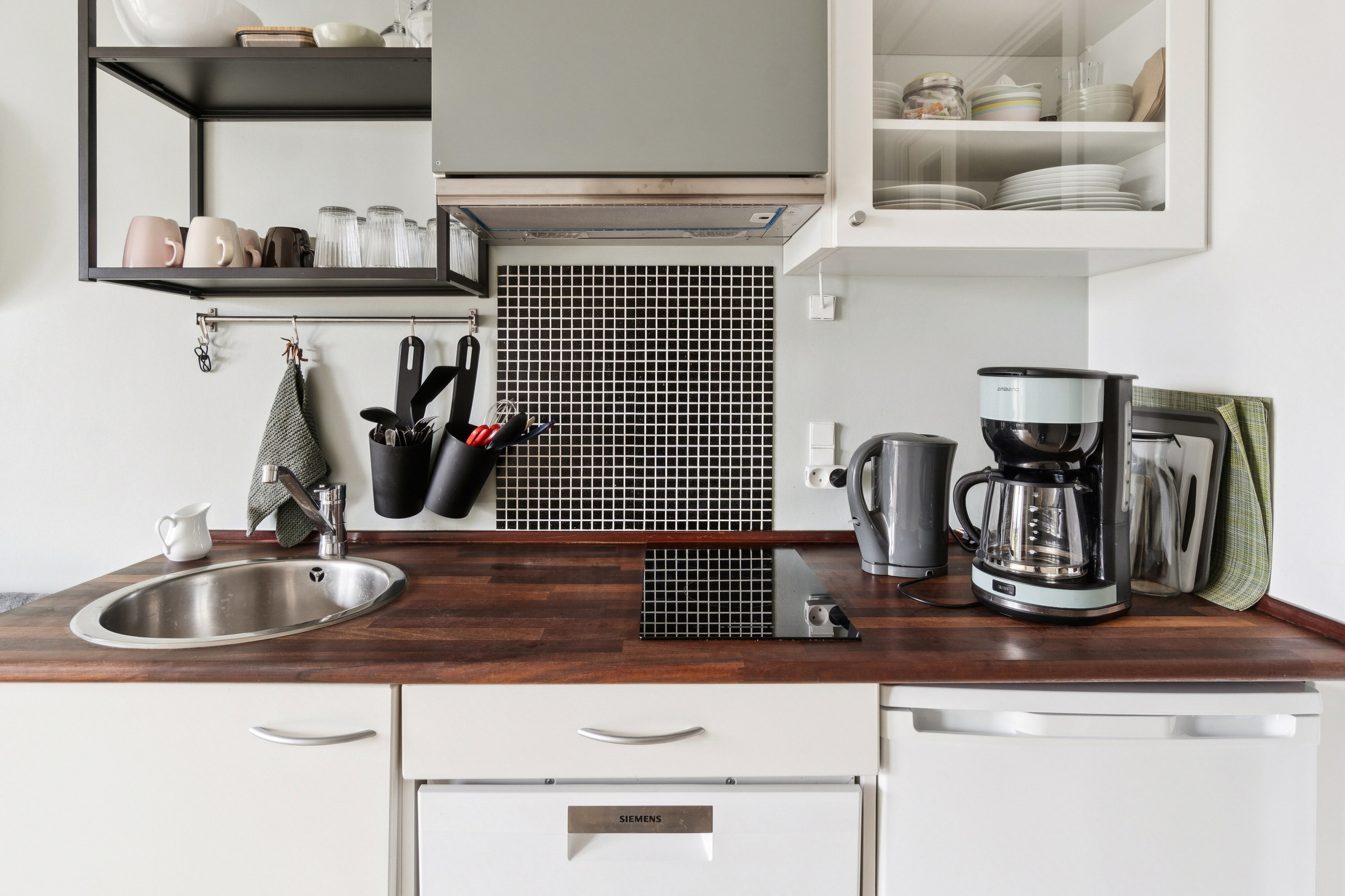 Fremhævet køkken billede i fuldskærmstilstand. Billede af Haregade 14, 7., Aakirkeby, 3720 Aakirkeby