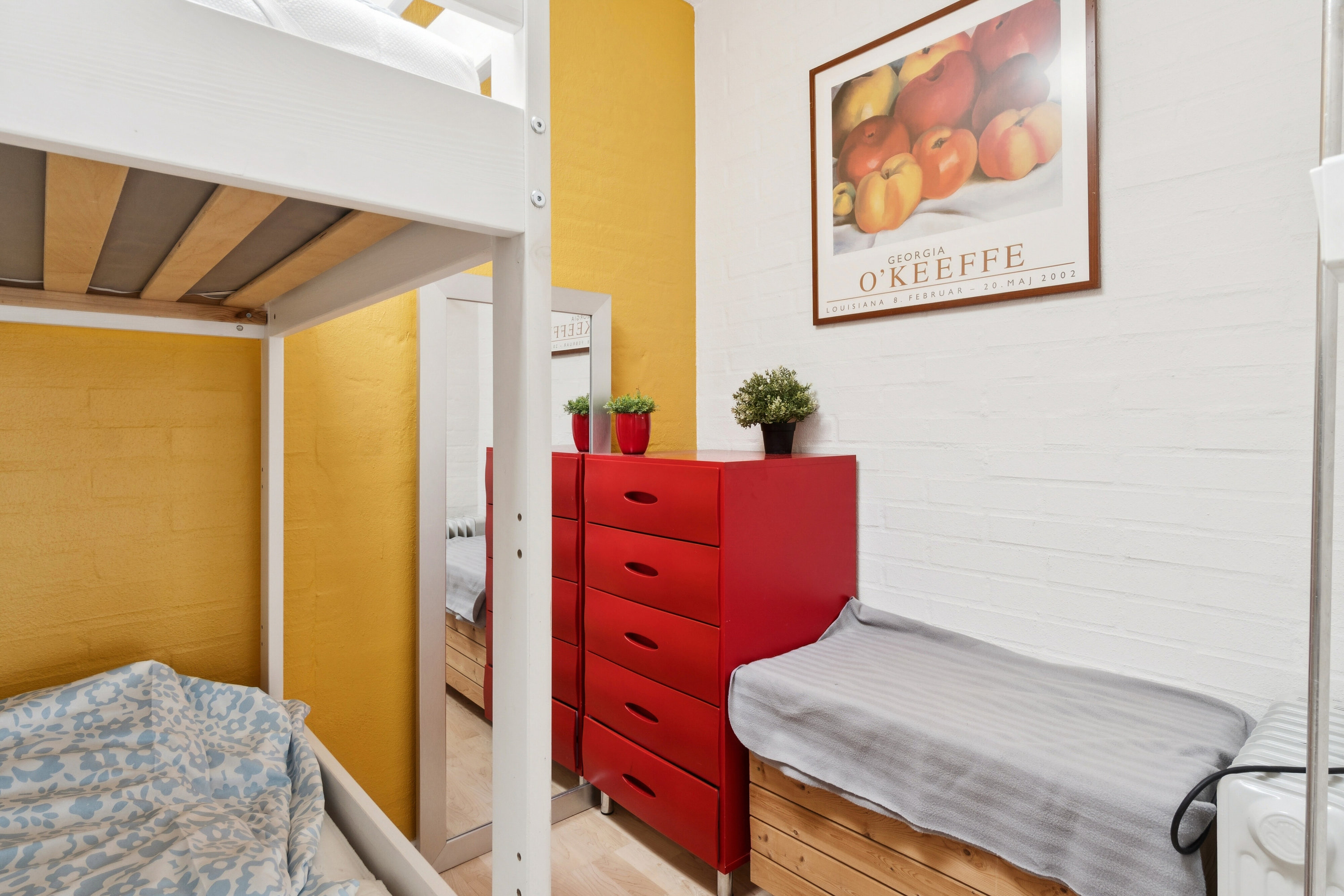 Fremhævet soveværelse billede i fuldskærmstilstand. Billede af Haregade 14, 7., Aakirkeby, 3720 Aakirkeby