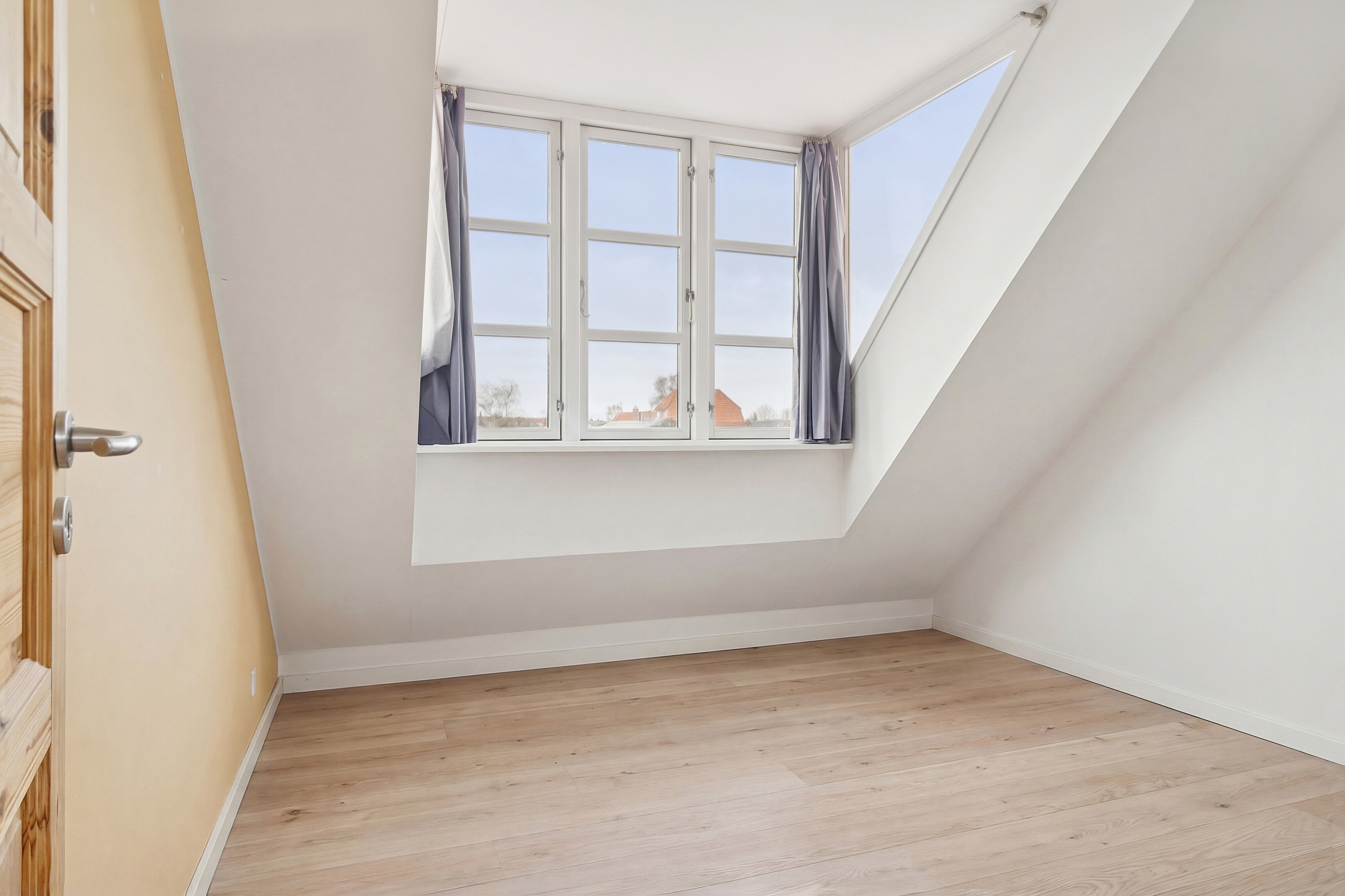 Fremhævet soveværelse billede i fuldskærmstilstand. Billede af Violvej 7, 2600 Glostrup