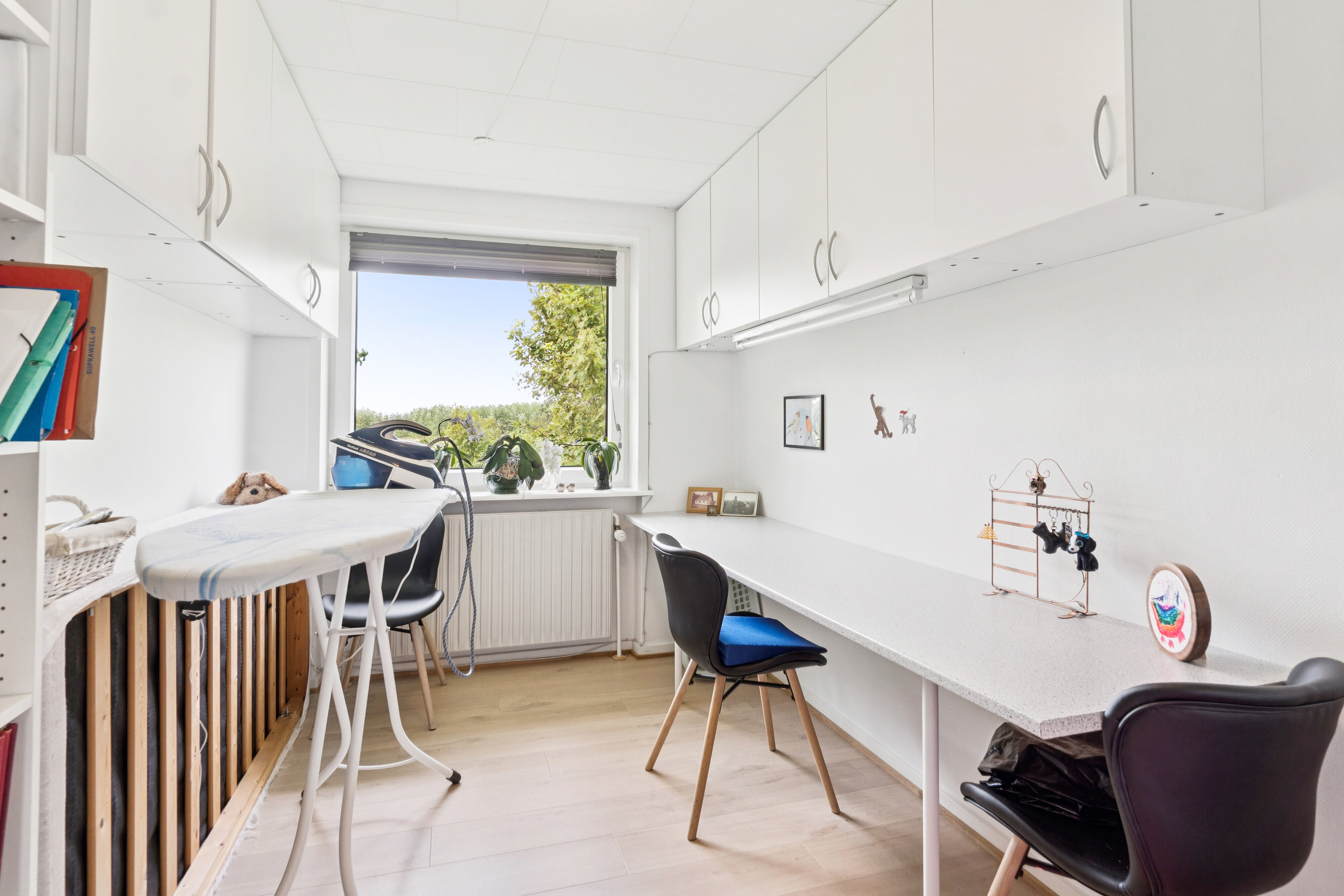 Fremhævet arbejdsværelse billede i fuldskærmstilstand. Billede af Tverstedvej 23, Uggerby, 9800 Hjørring