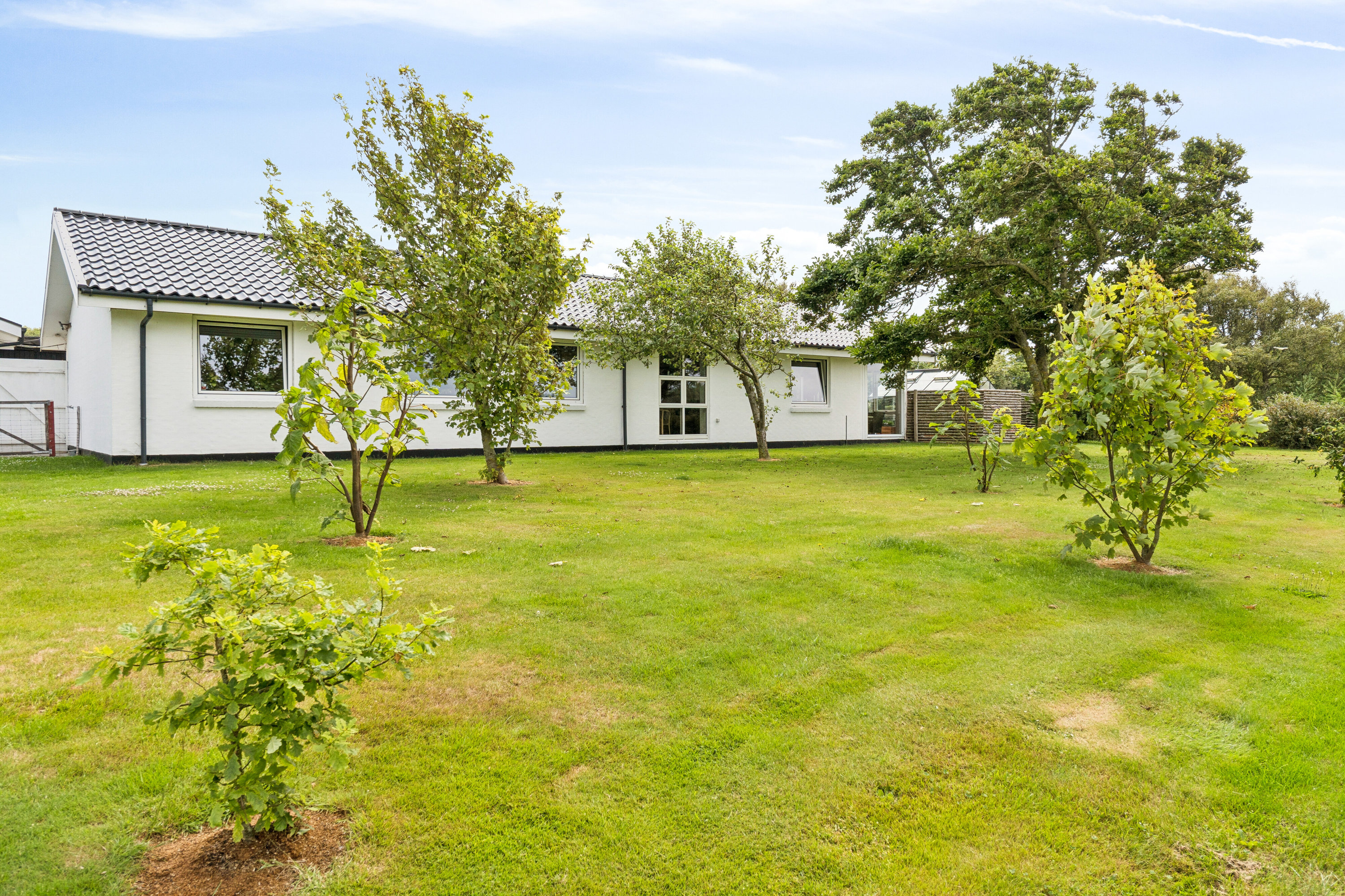 Fremhævet have billede i fuldskærmstilstand. Billede af Tverstedvej 23, Uggerby, 9800 Hjørring