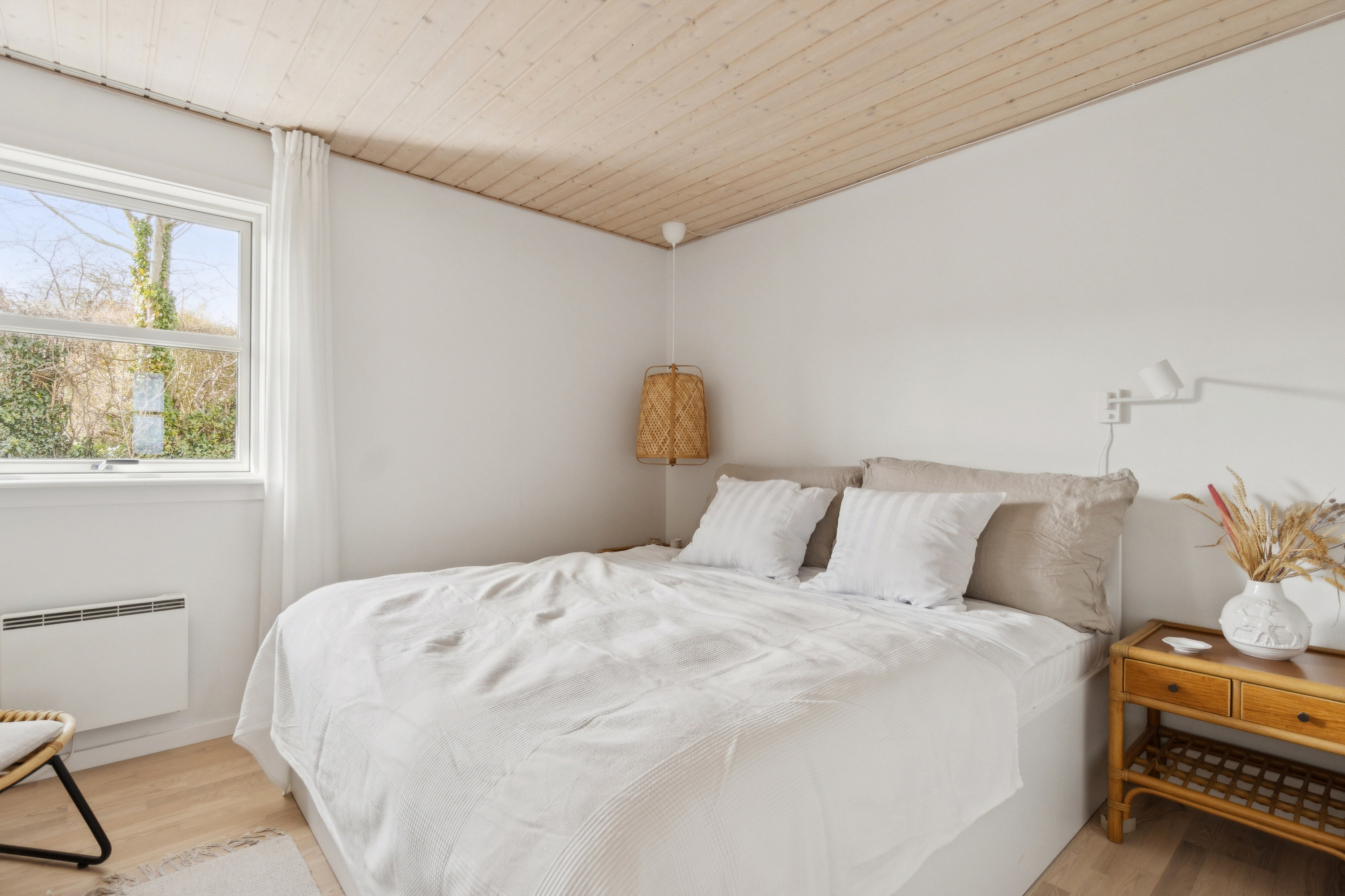 Fremhævet soveværelse billede i fuldskærmstilstand. Billede af Lundegårdsvej 4, Sandkås, 3770 Allinge