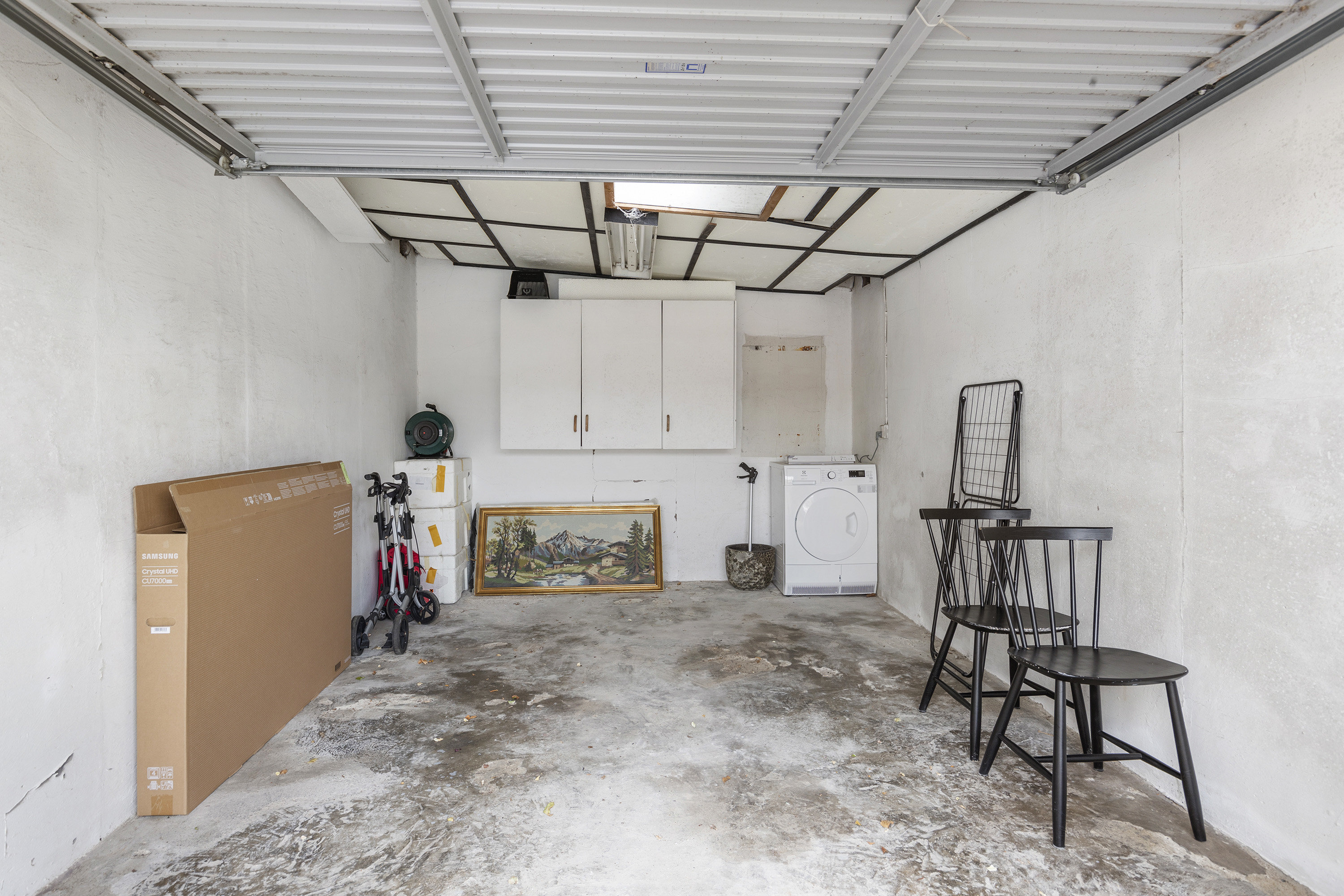 Fremhævet garage billede i fuldskærmstilstand. Billede af Vestervænget 8, 9530 Støvring