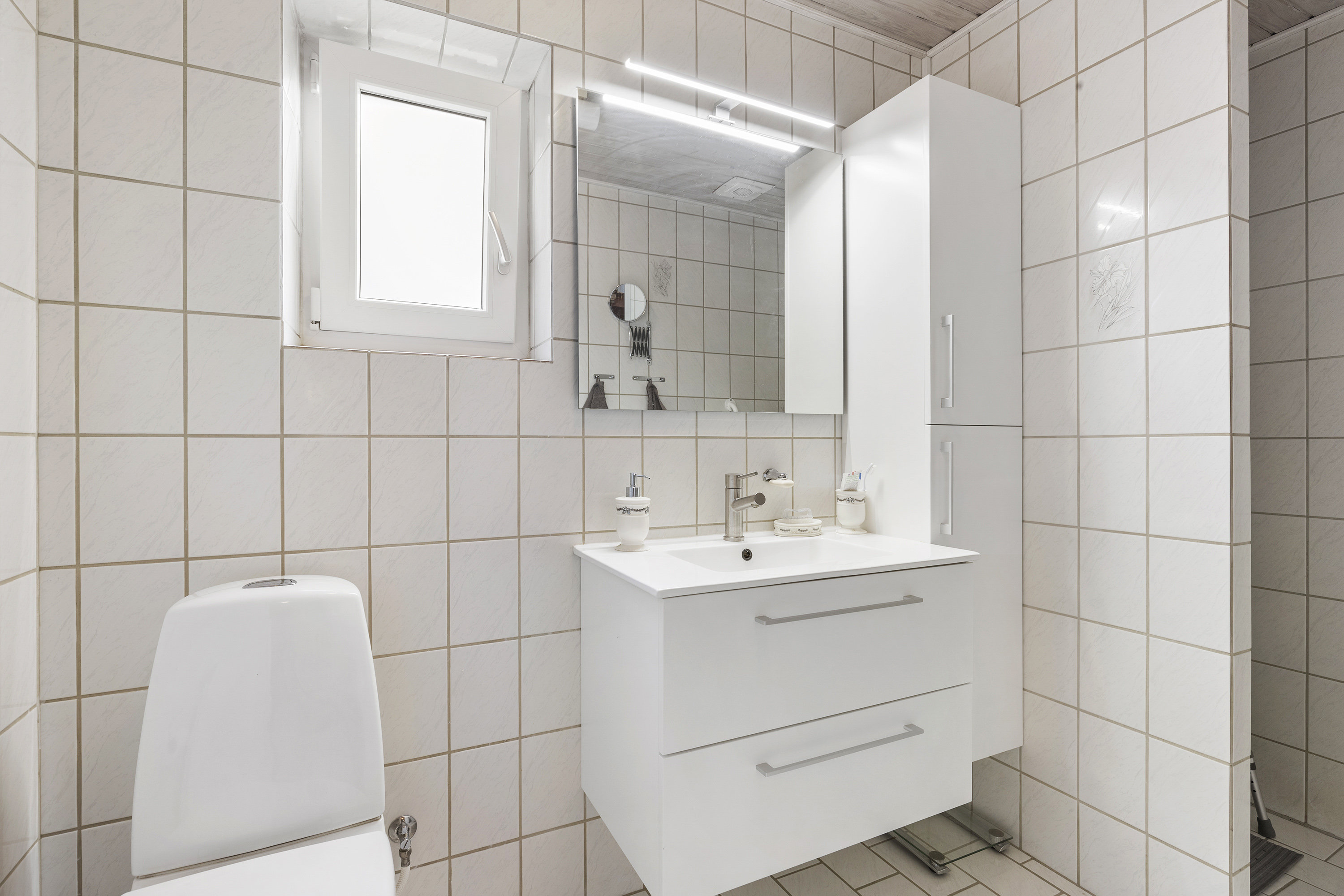 Fremhævet badeværelse billede i fuldskærmstilstand. Billede af Vestervænget 8, 9530 Støvring