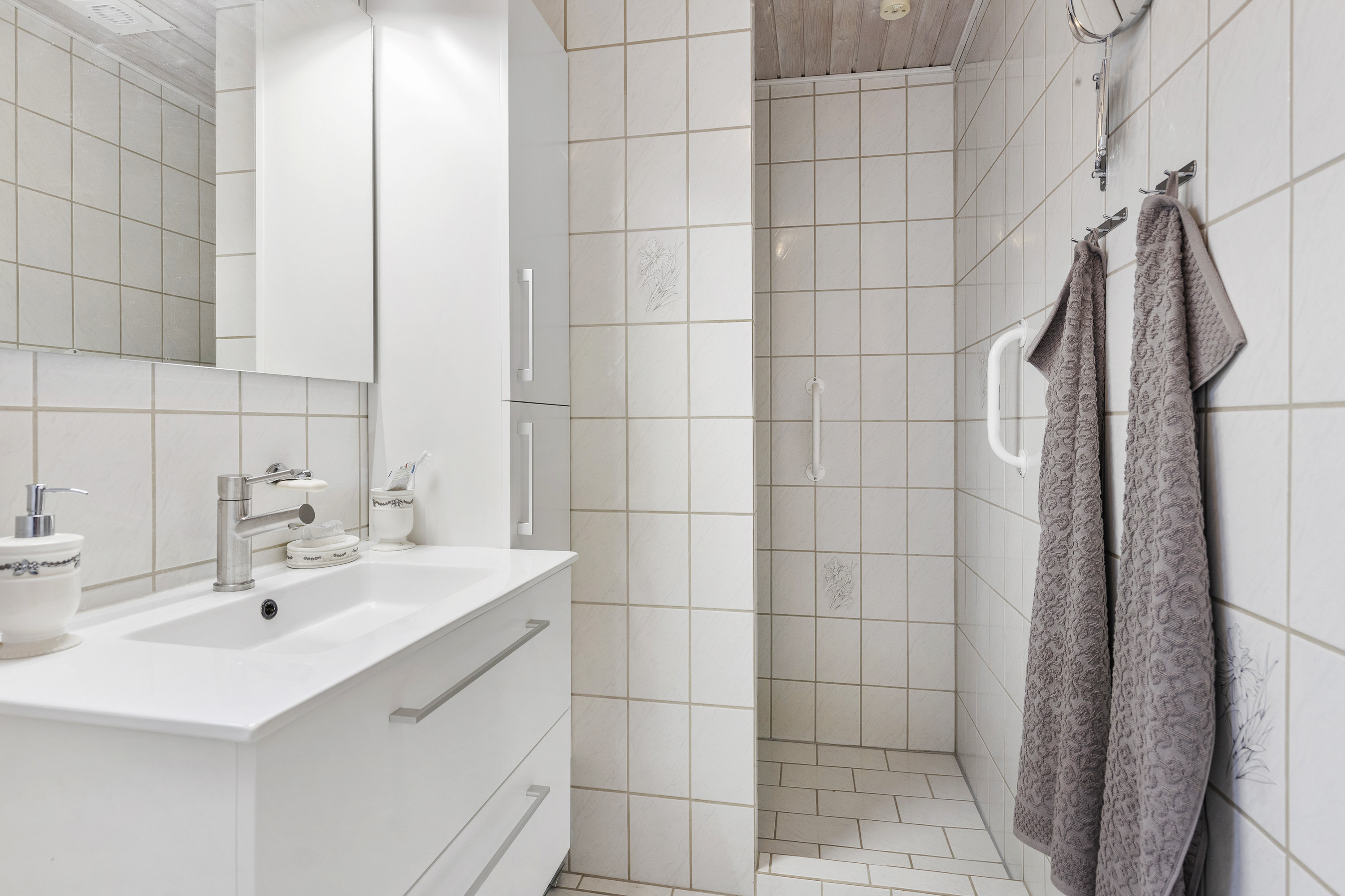 Fremhævet badeværelse billede i fuldskærmstilstand. Billede af Vestervænget 8, 9530 Støvring