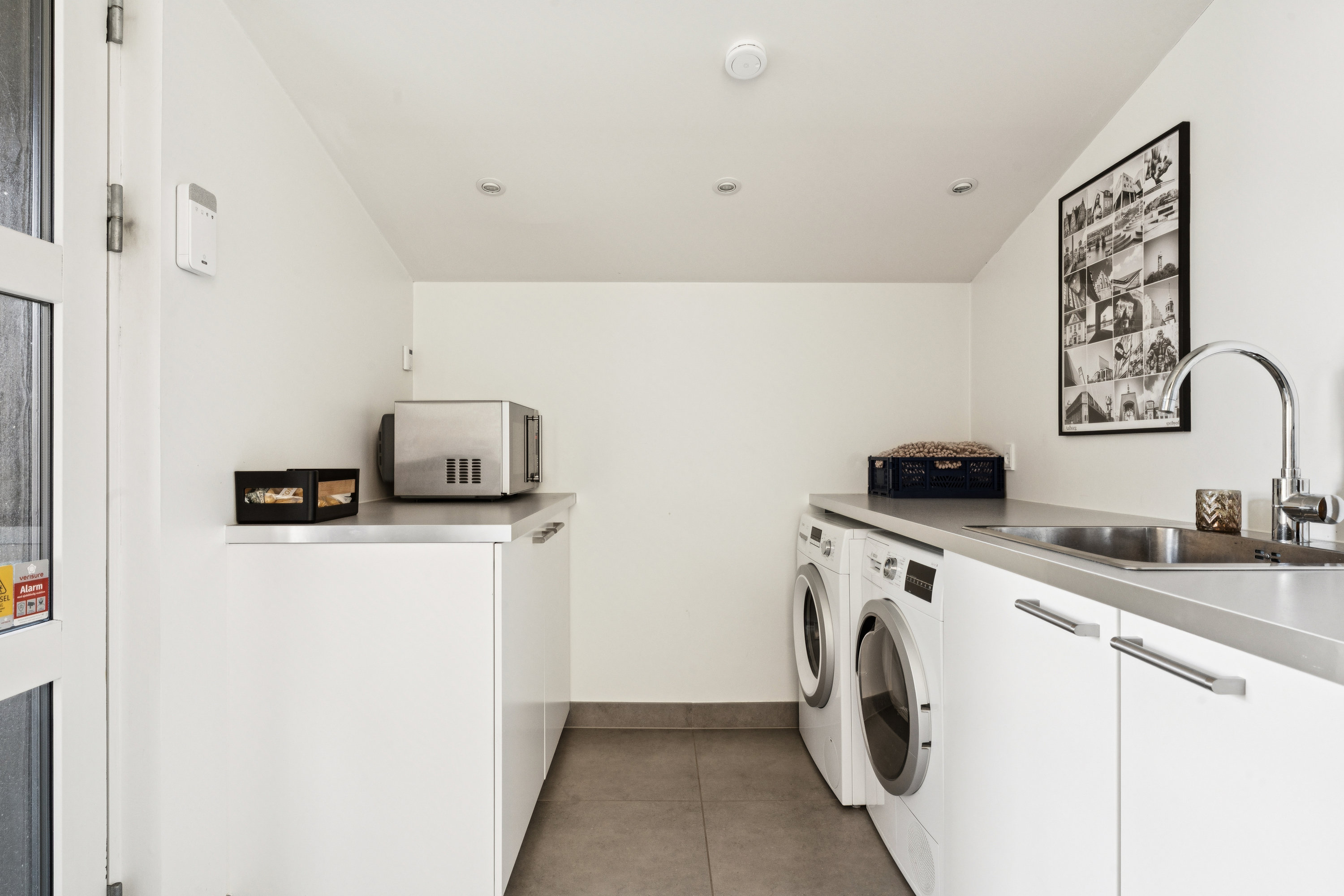 Fremhævet  billede i fuldskærmstilstand. Billede af Skovlykke 3, Gug, 9210 Aalborg SØ