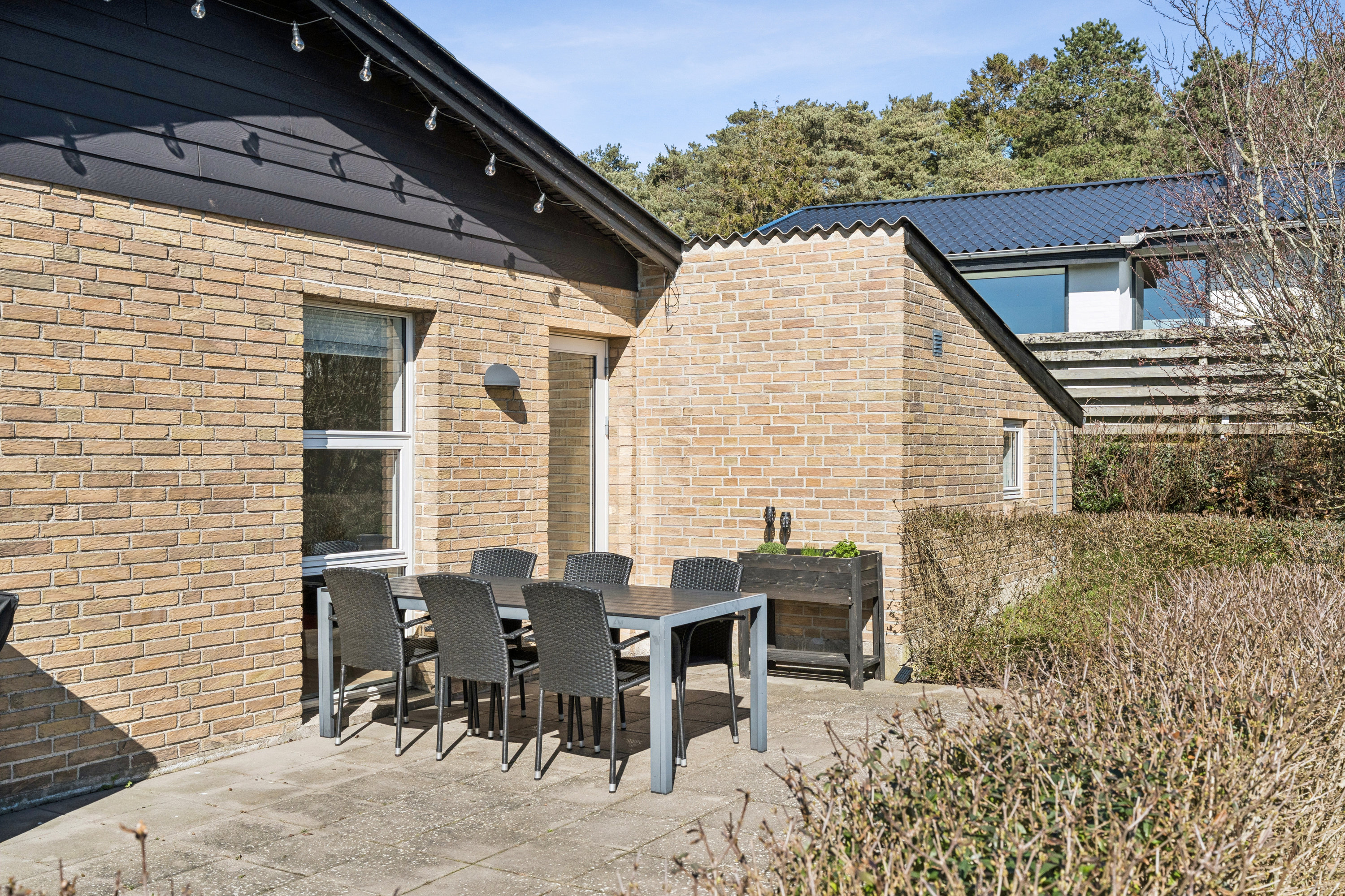 Fremhævet  billede i fuldskærmstilstand. Billede af Skovlykke 3, Gug, 9210 Aalborg SØ