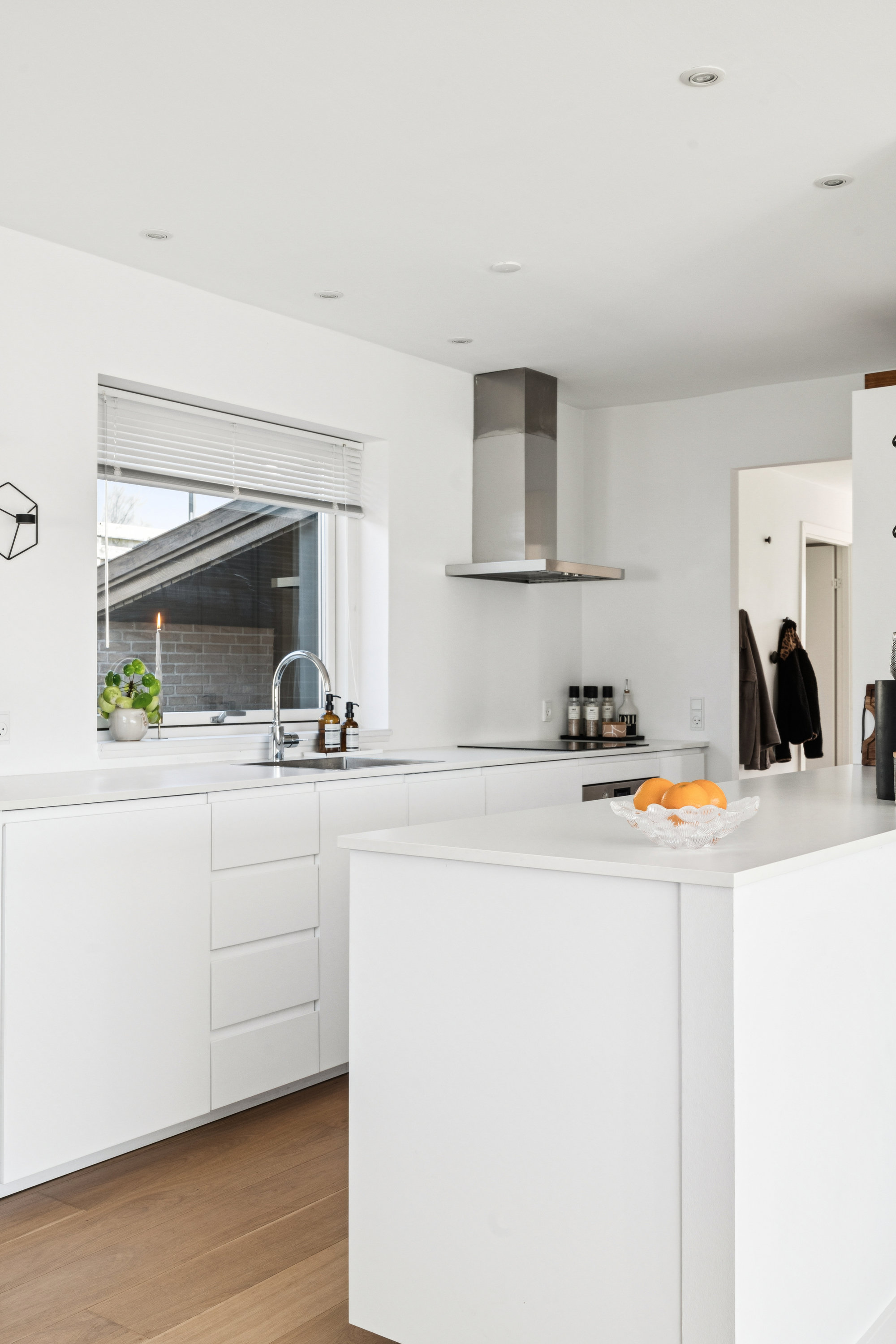 Fremhævet  billede i fuldskærmstilstand. Billede af Skovlykke 3, Gug, 9210 Aalborg SØ