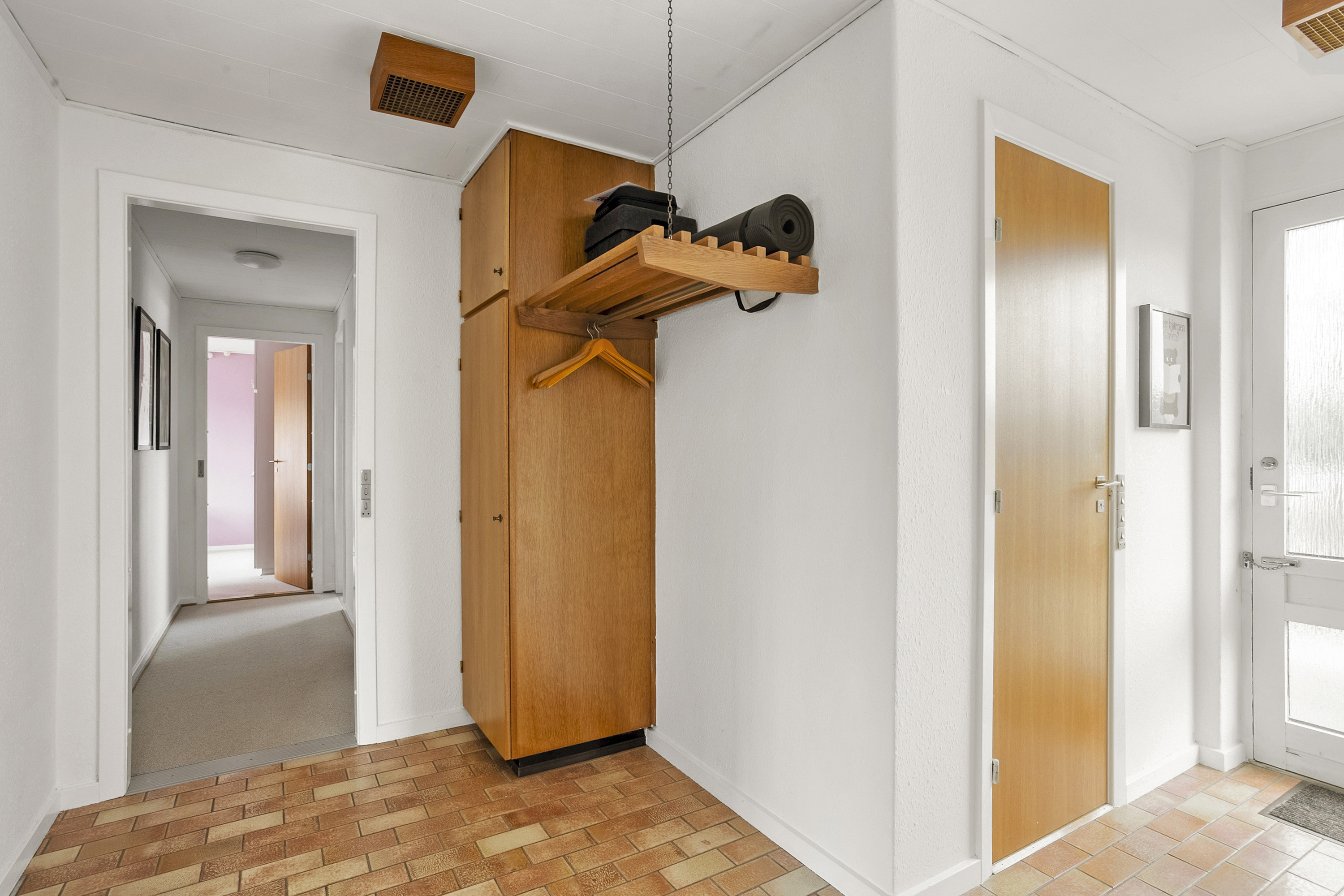 Fremhævet entré billede i fuldskærmstilstand. Billede af Søparken 22, 6580 Vamdrup