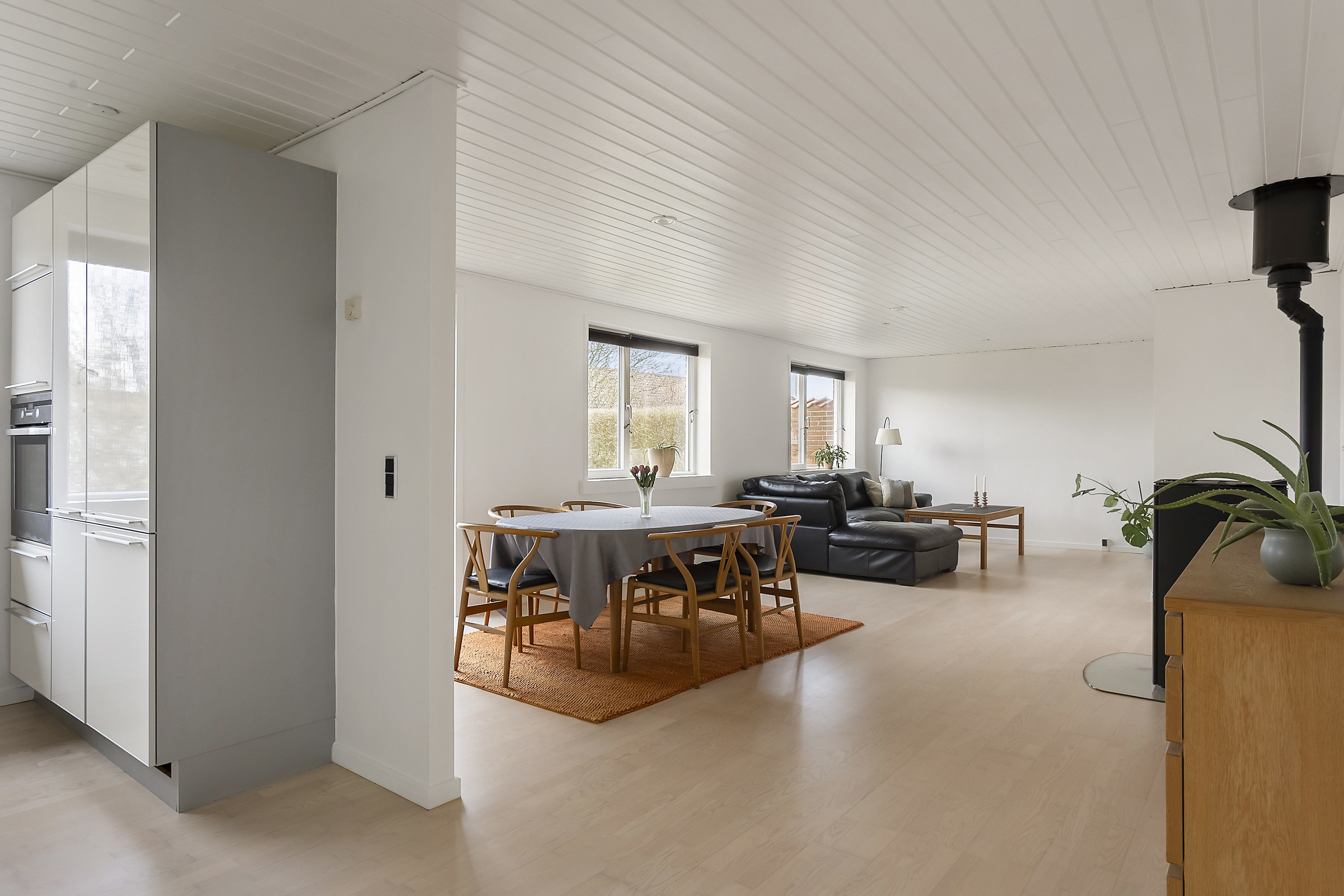 Fremhævet spisestue billede i fuldskærmstilstand. Billede af Birkevænget 51, 6541 Bevtoft