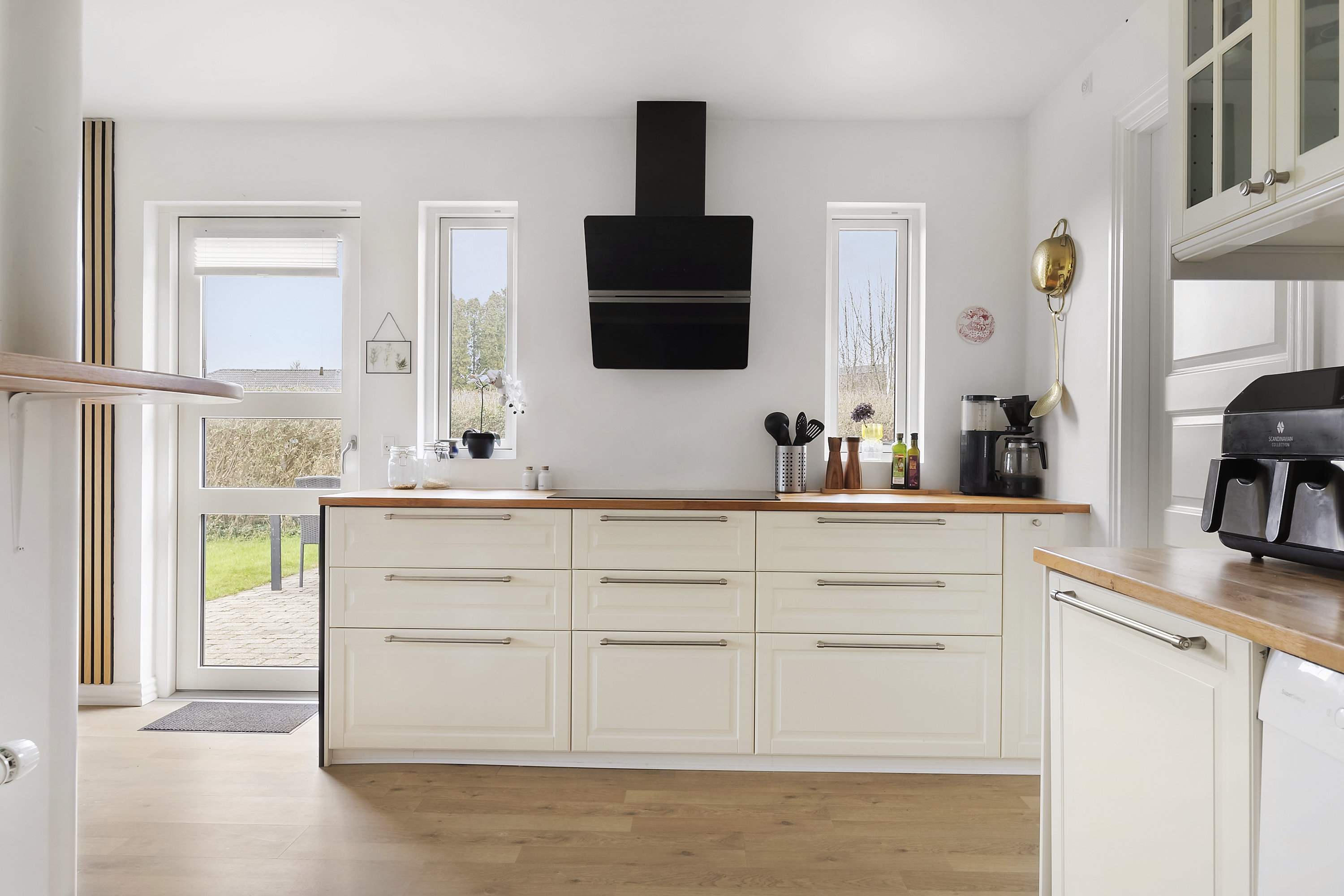 Fremhævet køkken billede i fuldskærmstilstand. Billede af Hybenvænget 46, 8362 Hørning