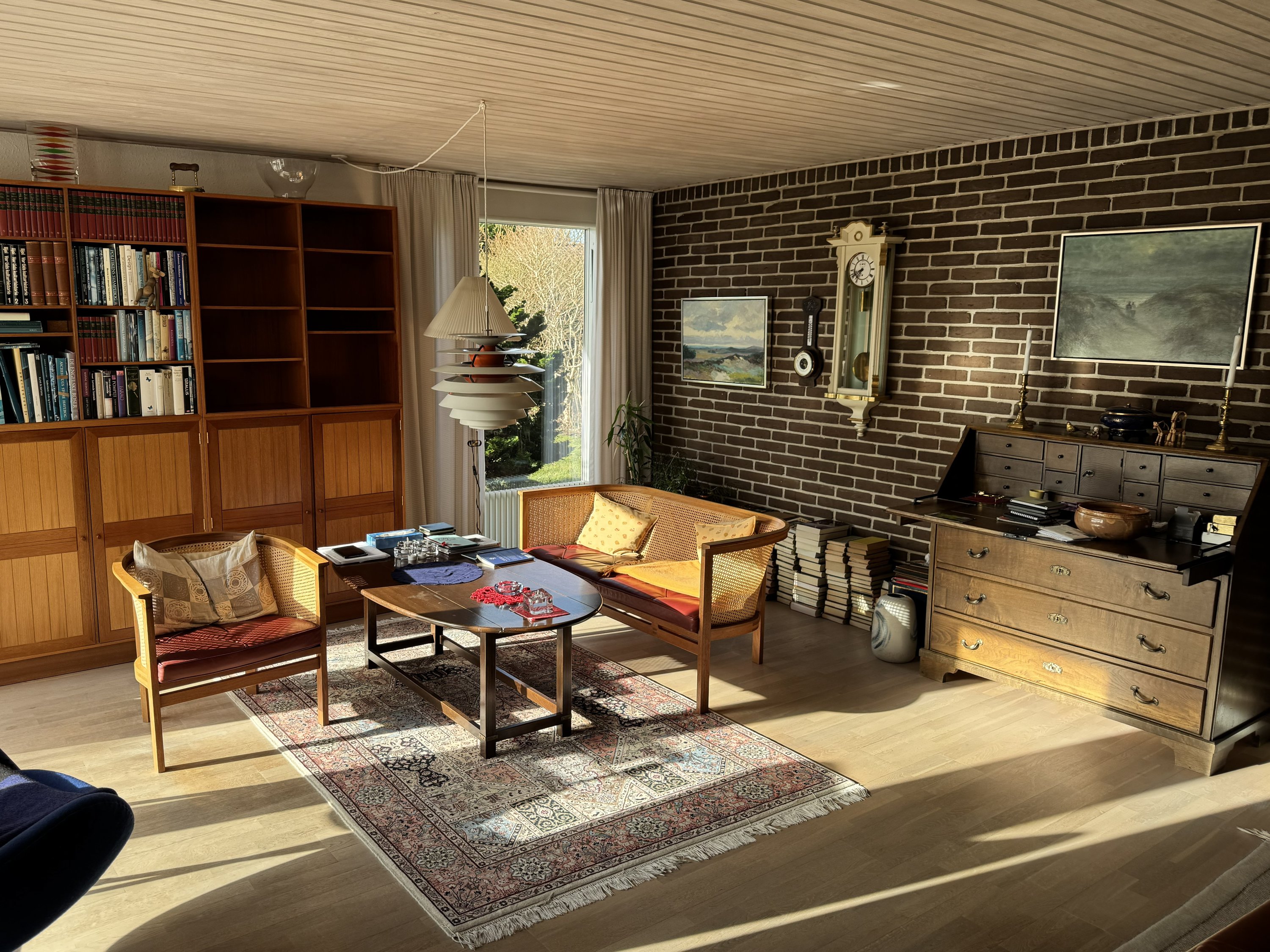 Fremhævet stue billede i fuldskærmstilstand. Billede af Skrænten 12, Vrold, 8660 Skanderborg