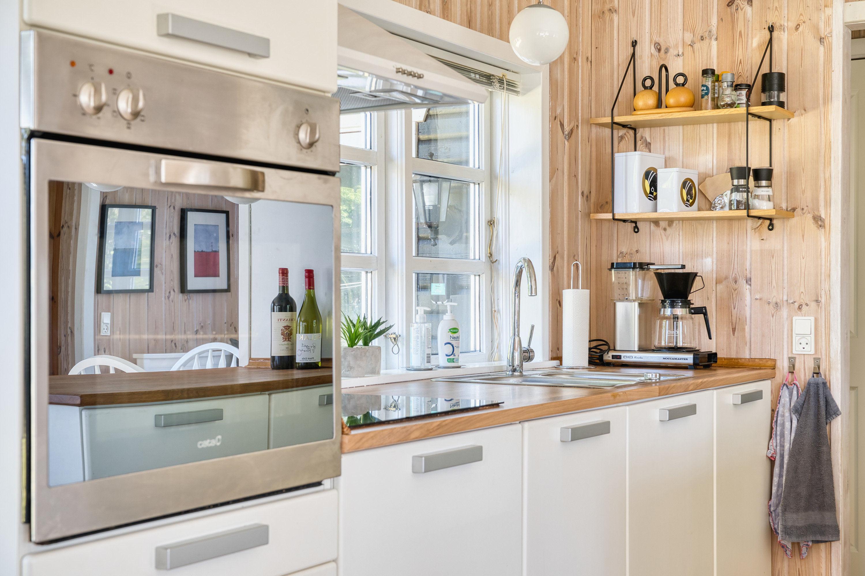 Fremhævet køkken billede i fuldskærmstilstand. Billede af Bynkevejen 1, 4874 Gedser