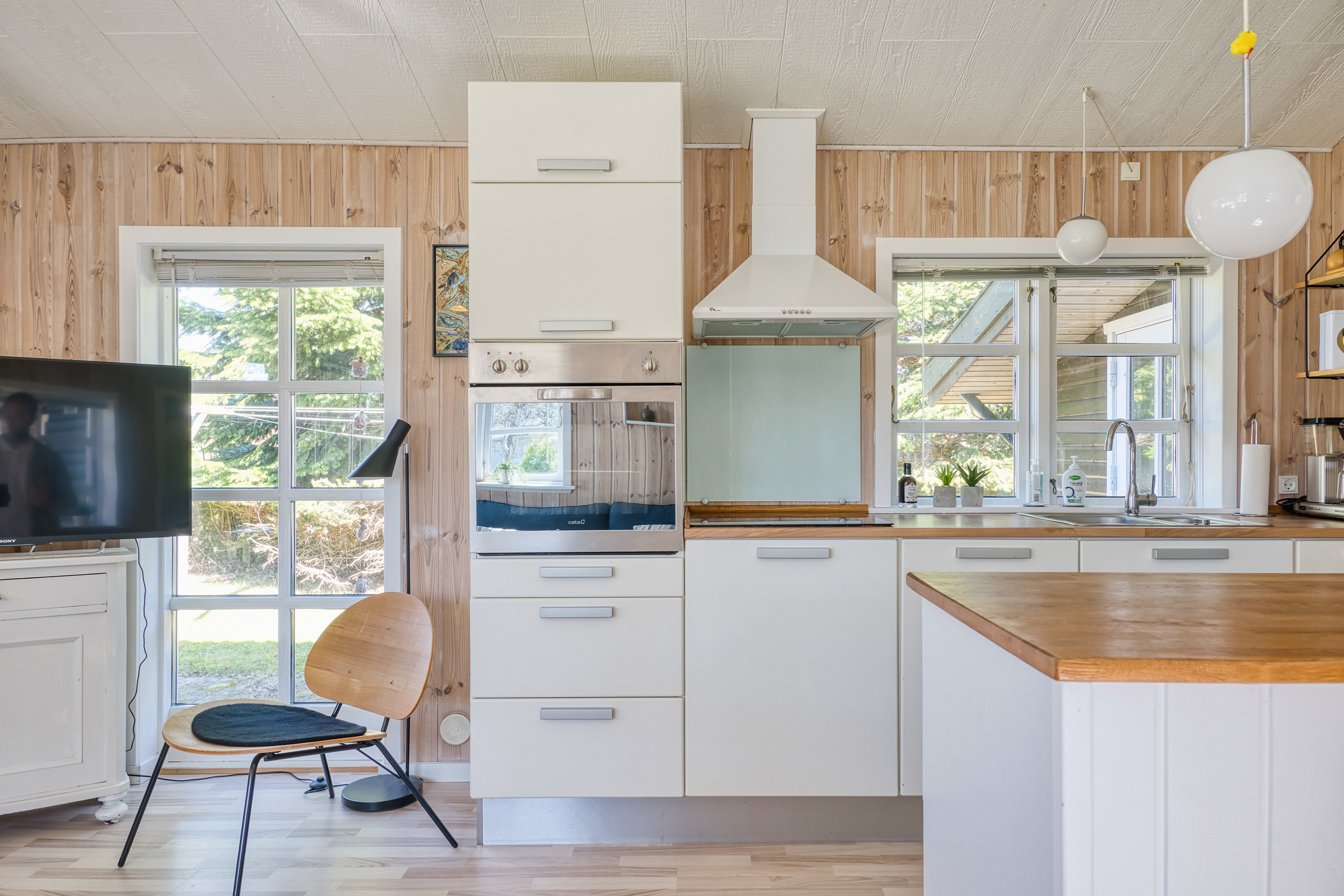 Fremhævet køkken billede i fuldskærmstilstand. Billede af Bynkevejen 1, 4874 Gedser