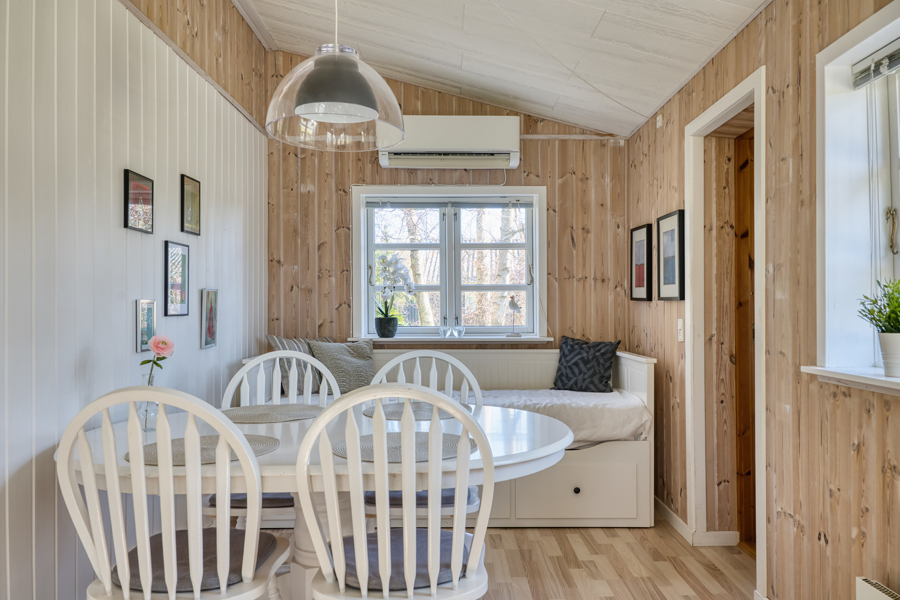 Fremhævet stue billede i fuldskærmstilstand. Billede af Bynkevejen 1, 4874 Gedser