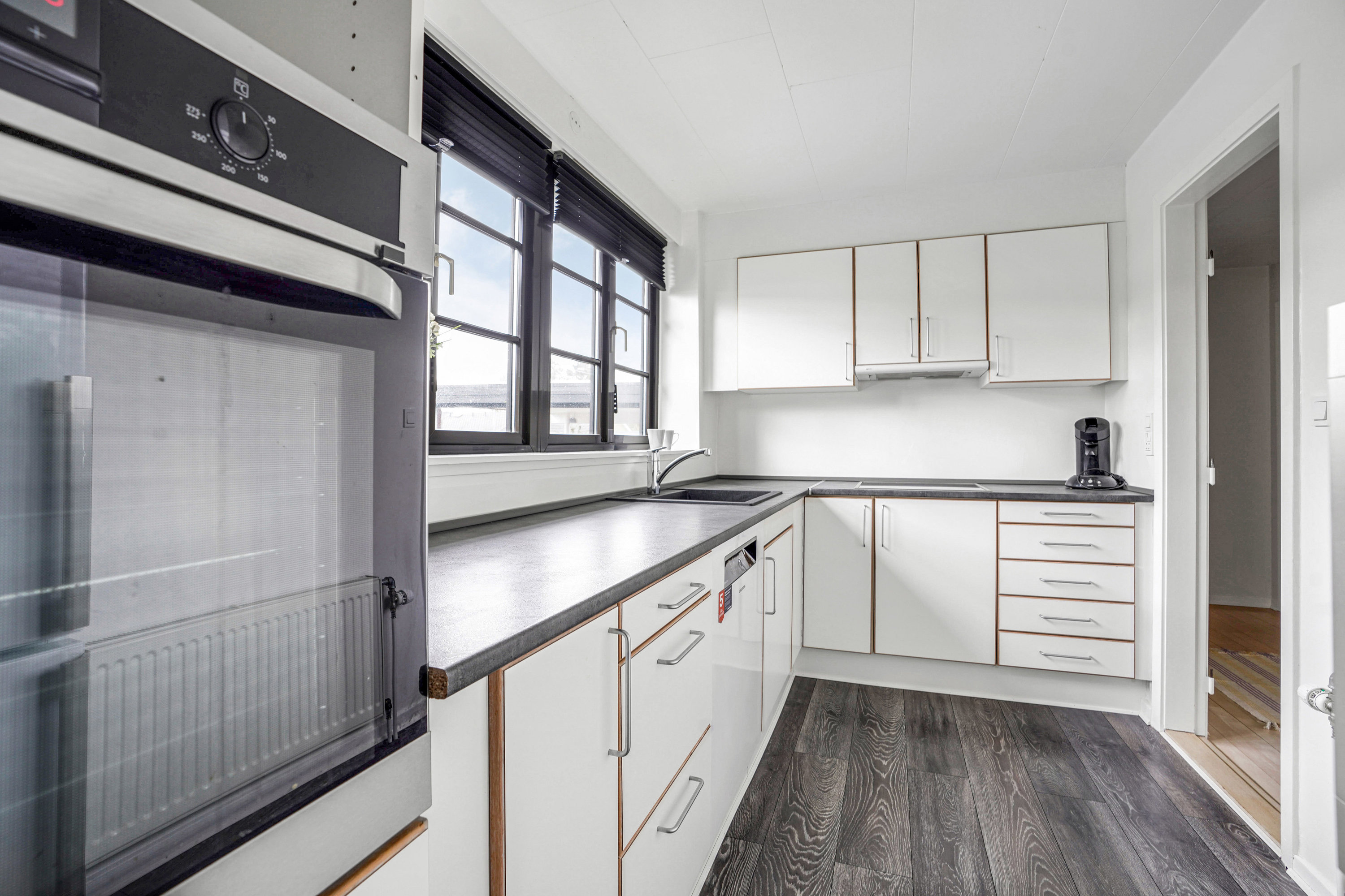 Fremhævet køkken billede i fuldskærmstilstand. Billede af Skrænten 29, Næsby, 5270 Odense N