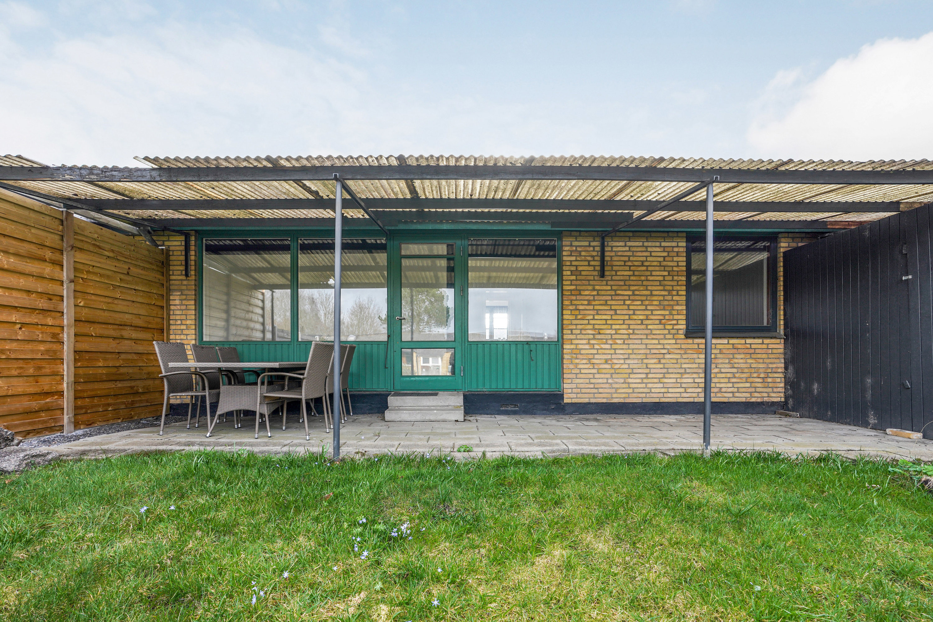 Fremhævet terrasse billede i fuldskærmstilstand. Billede af Skrænten 29, Næsby, 5270 Odense N