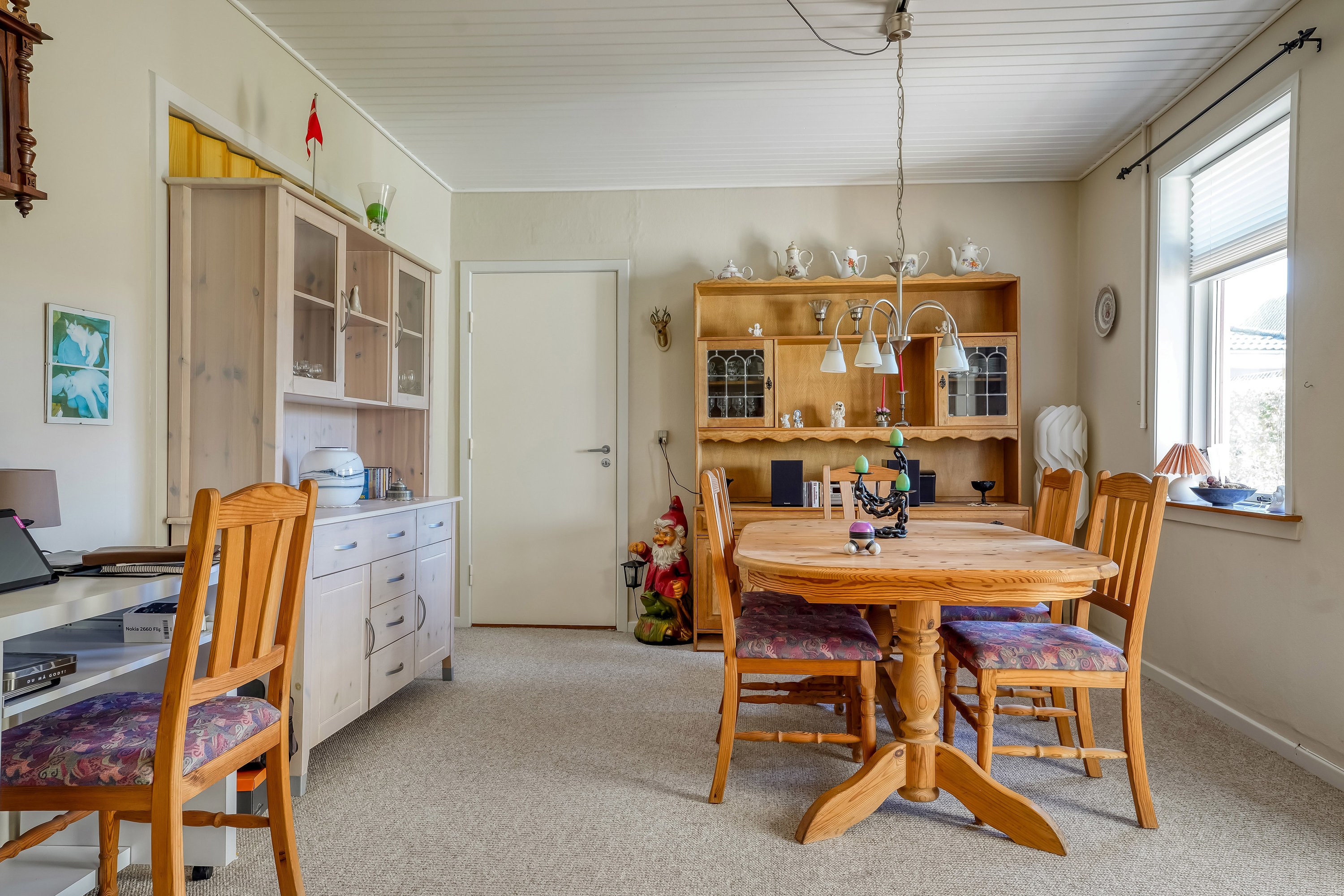 Fremhævet stue billede i fuldskærmstilstand. Billede af Hjortebjergvej 12, Harndrup, 5463 Harndrup