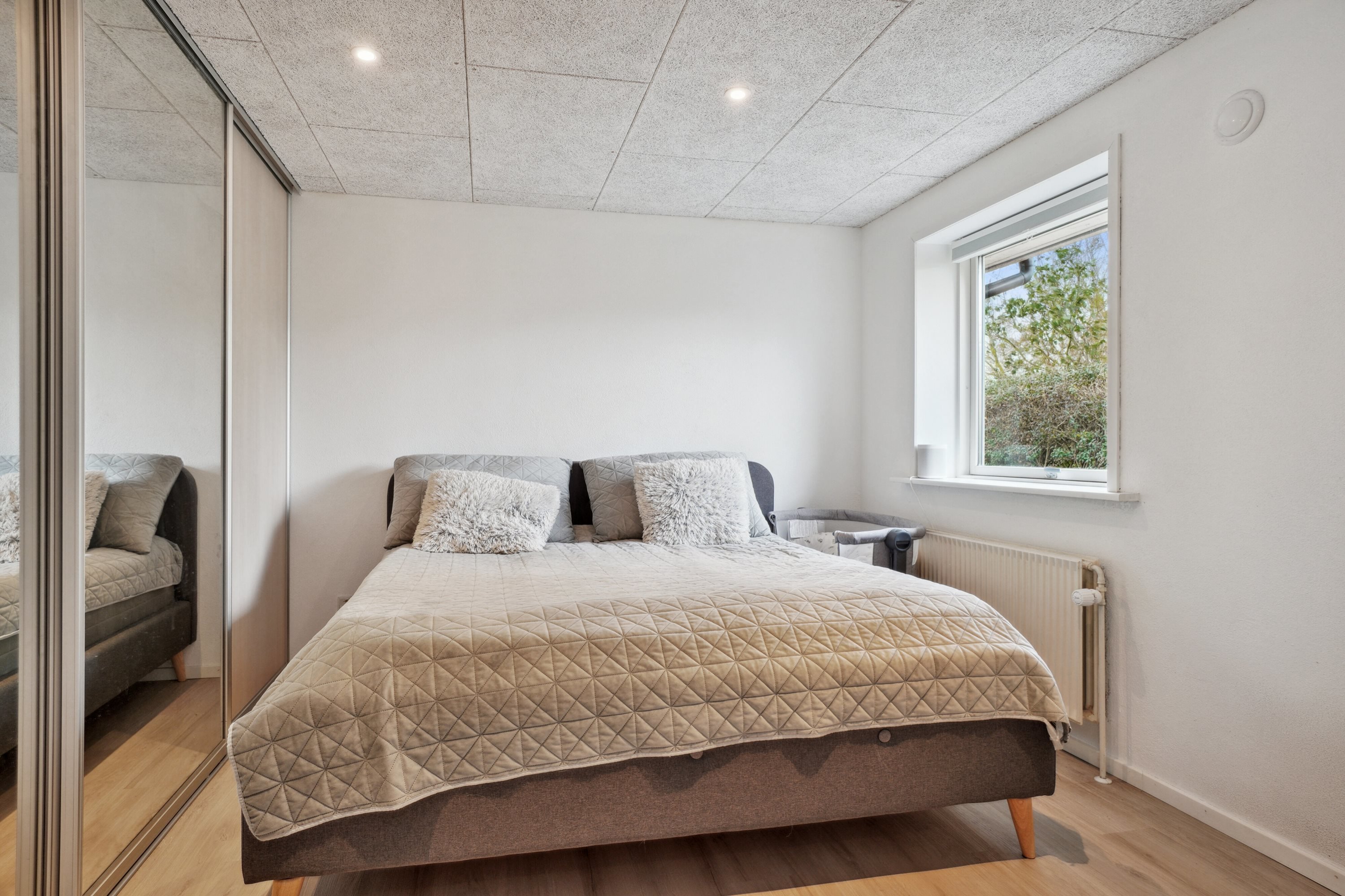 Fremhævet  billede i fuldskærmstilstand. Billede af Solbakken 7B, 9240 Nibe