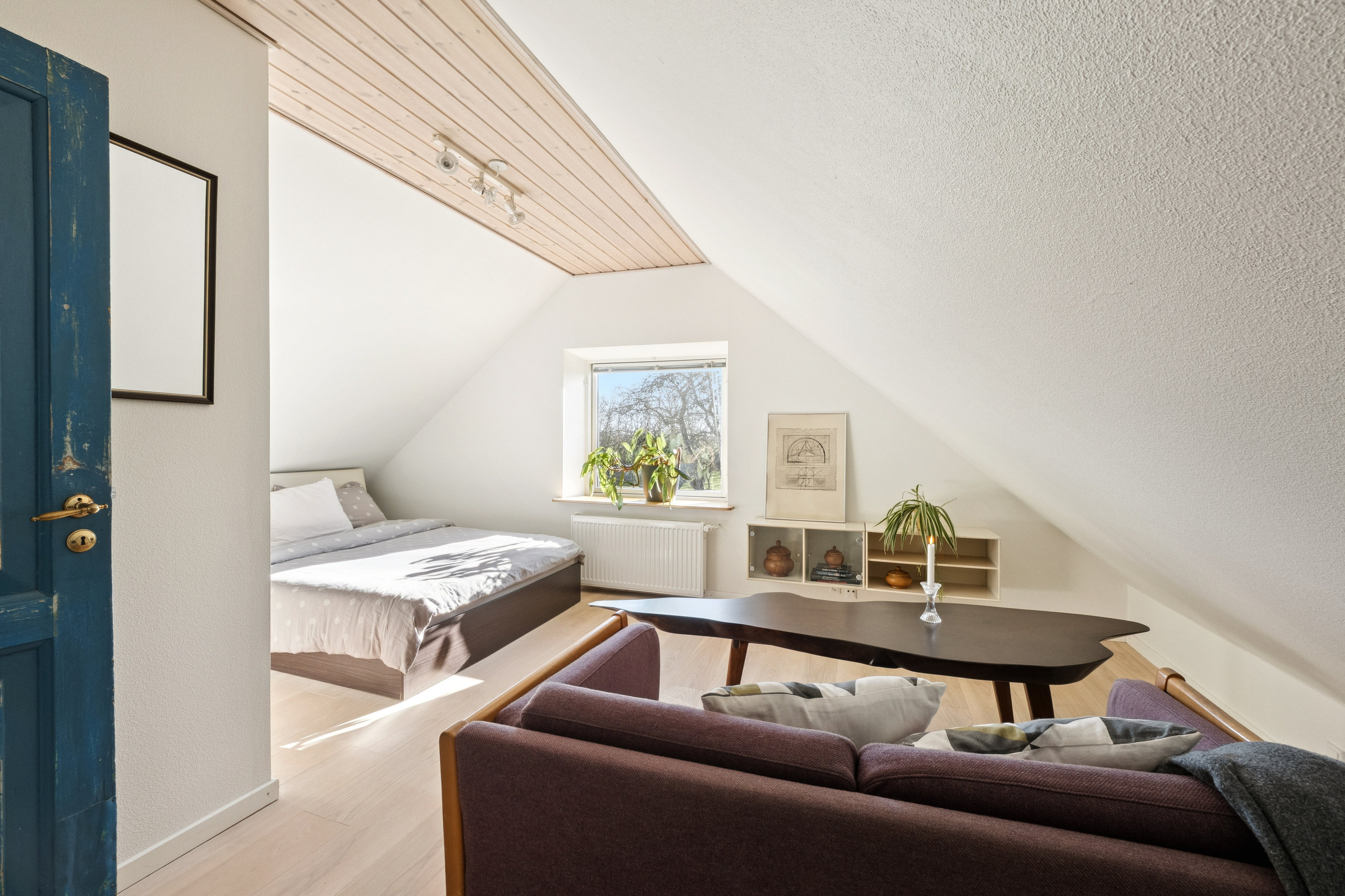 Fremhævet stue billede i fuldskærmstilstand. Billede af Sallingsundvej 94, Harre, 7870 Roslev