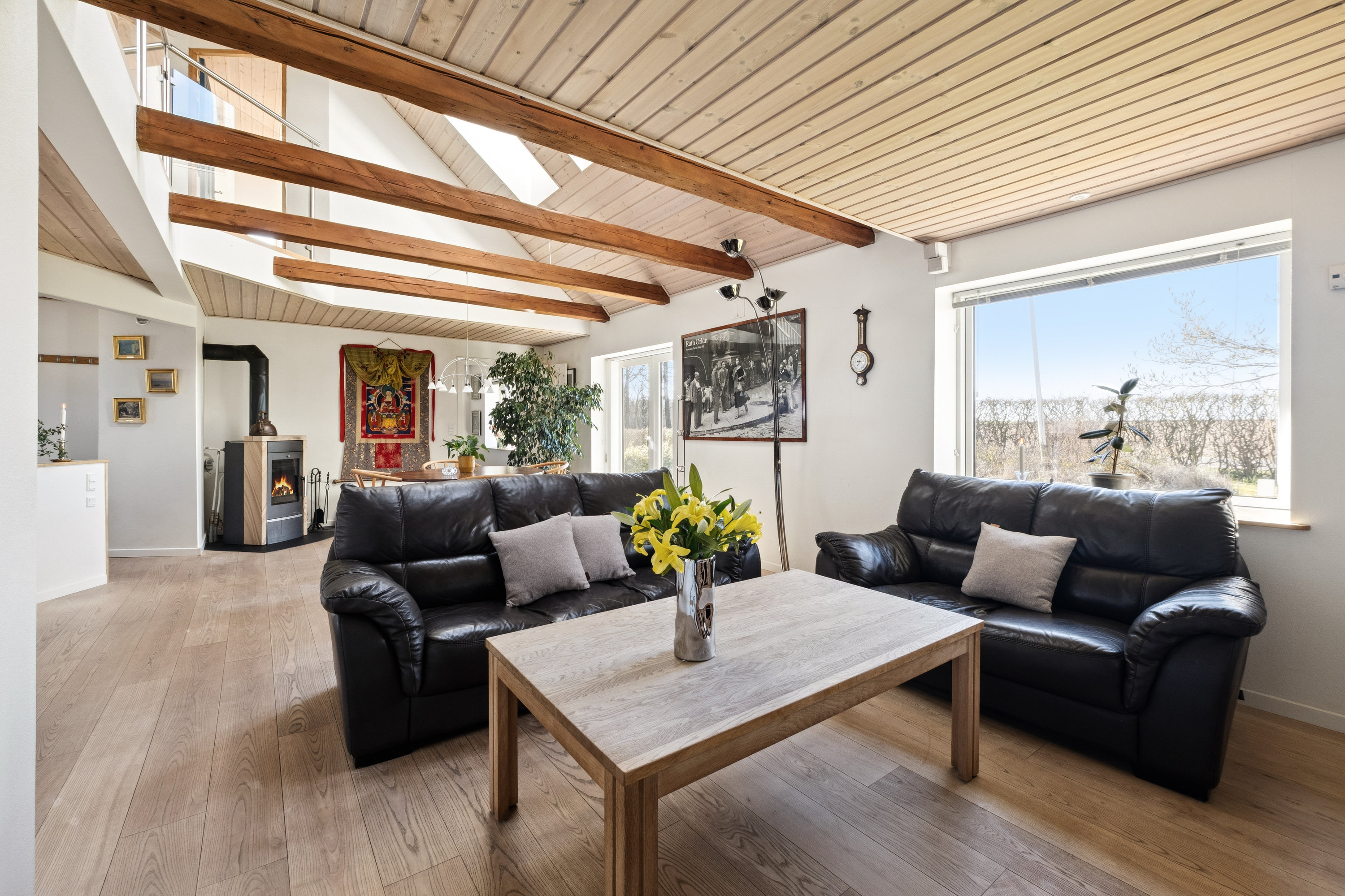 Fremhævet stue billede i fuldskærmstilstand. Billede af Sallingsundvej 94, Harre, 7870 Roslev