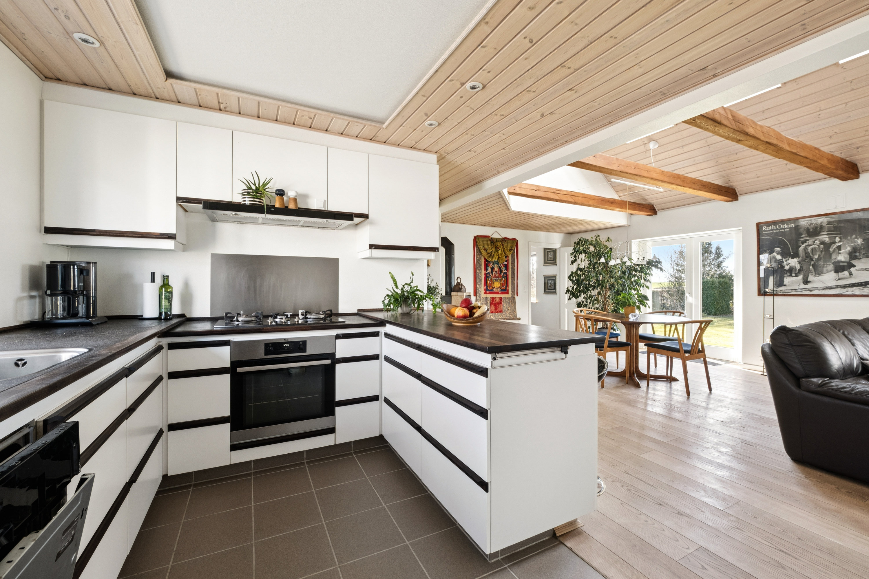 Fremhævet køkken billede i fuldskærmstilstand. Billede af Sallingsundvej 94, Harre, 7870 Roslev